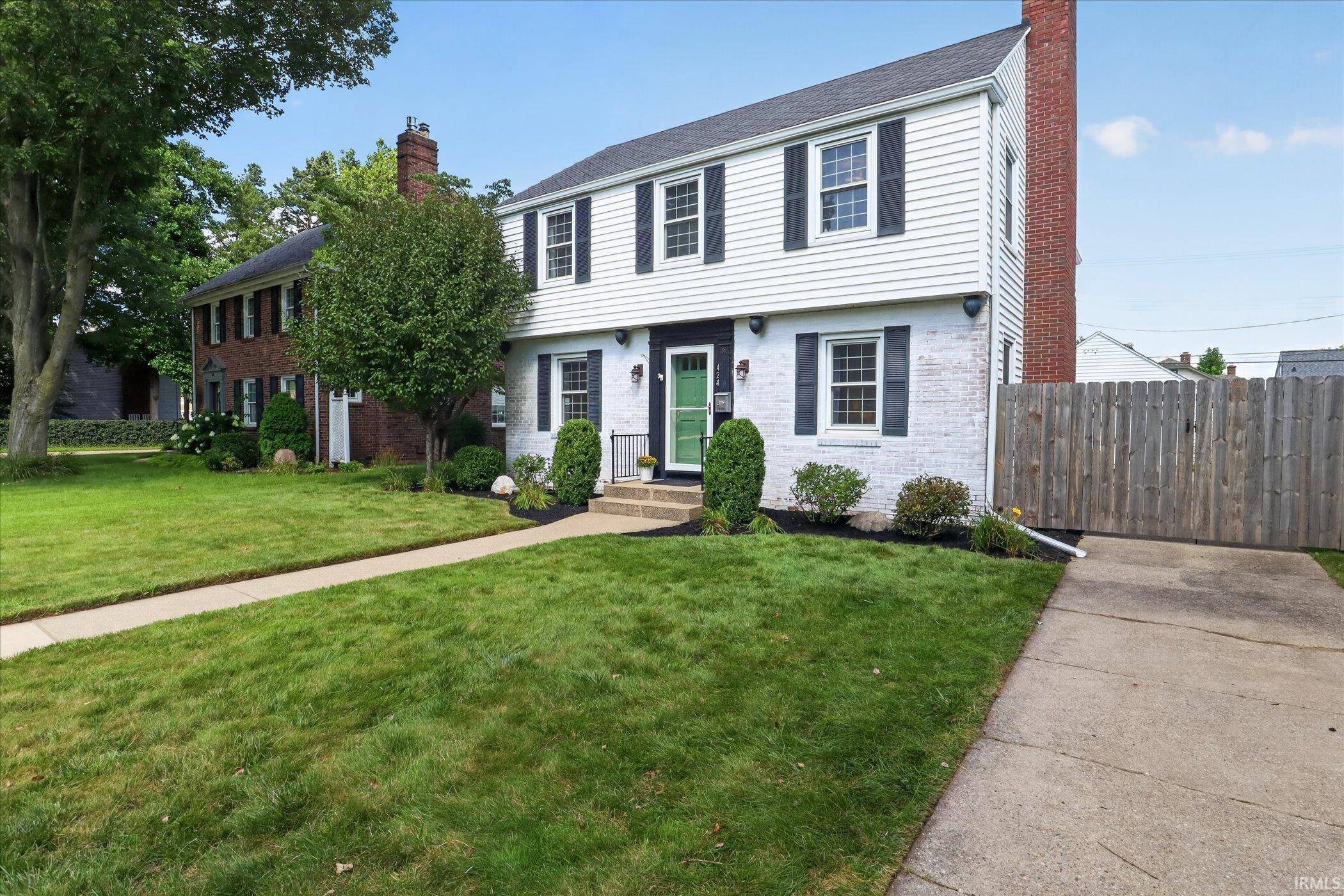 424 Miami Club DR, Mishawaka, IN 46544
