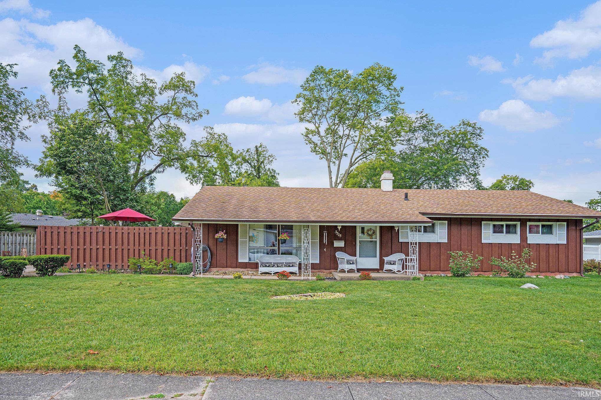 3505 Woodmont DR, South Bend, IN 46614-2375