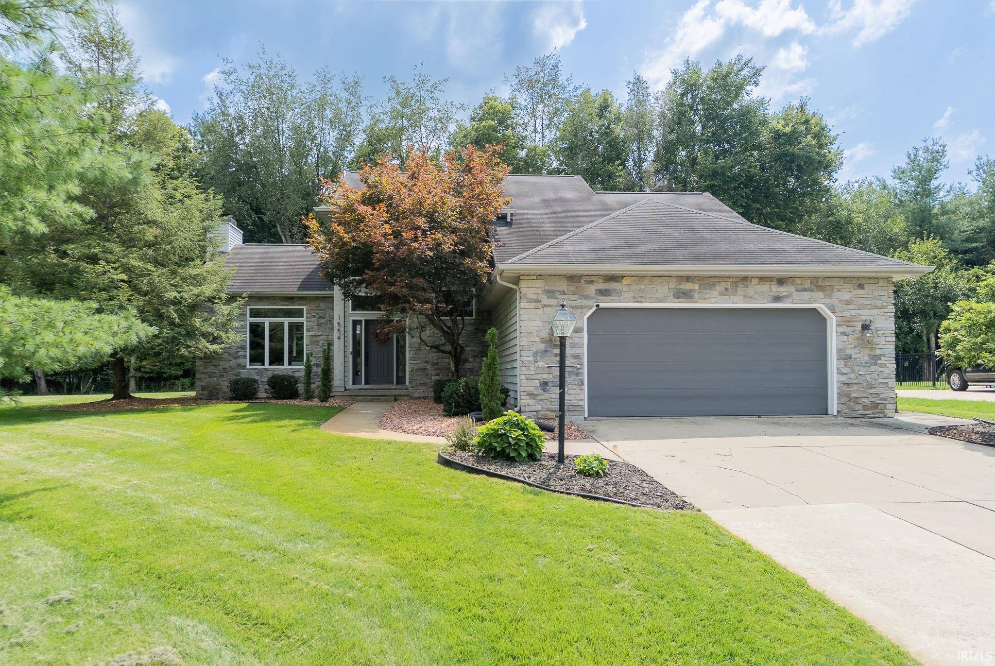1554 S Woodfield TRL, Warsaw, IN 46580-5828