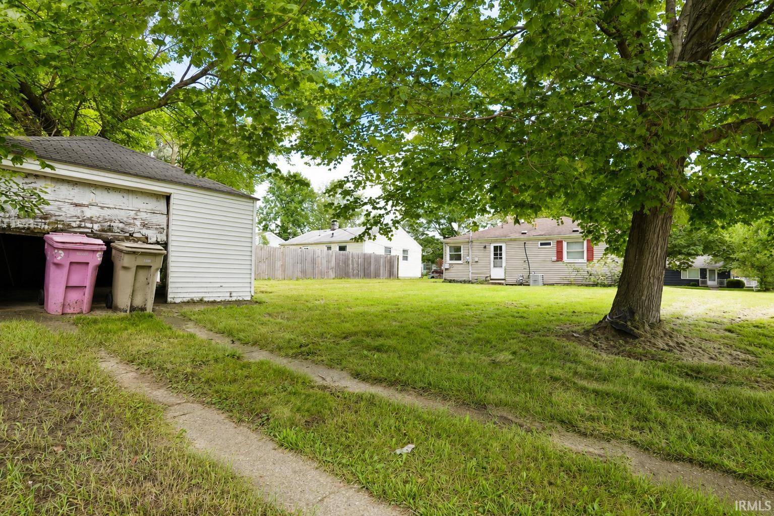 2505 Northview DR, South Bend, IN 46628