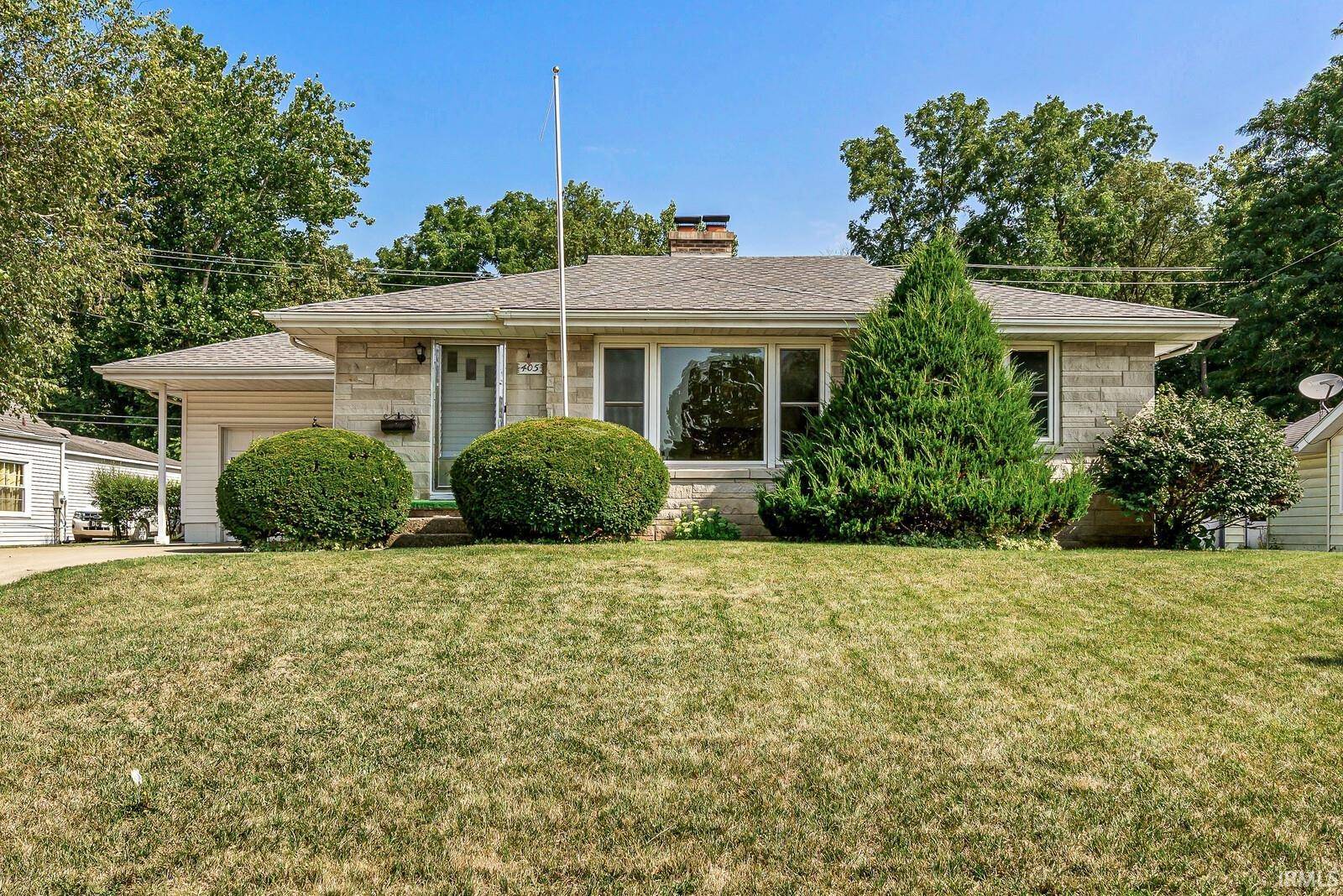 405 W Angela BLVD, South Bend, IN 46617