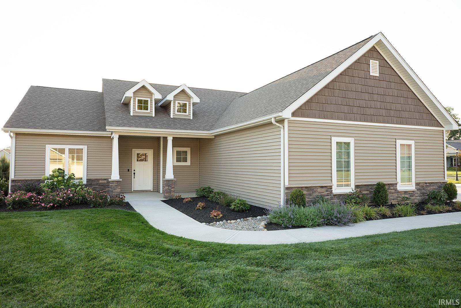 175 Mockingbird LN, Warsaw, IN 46580