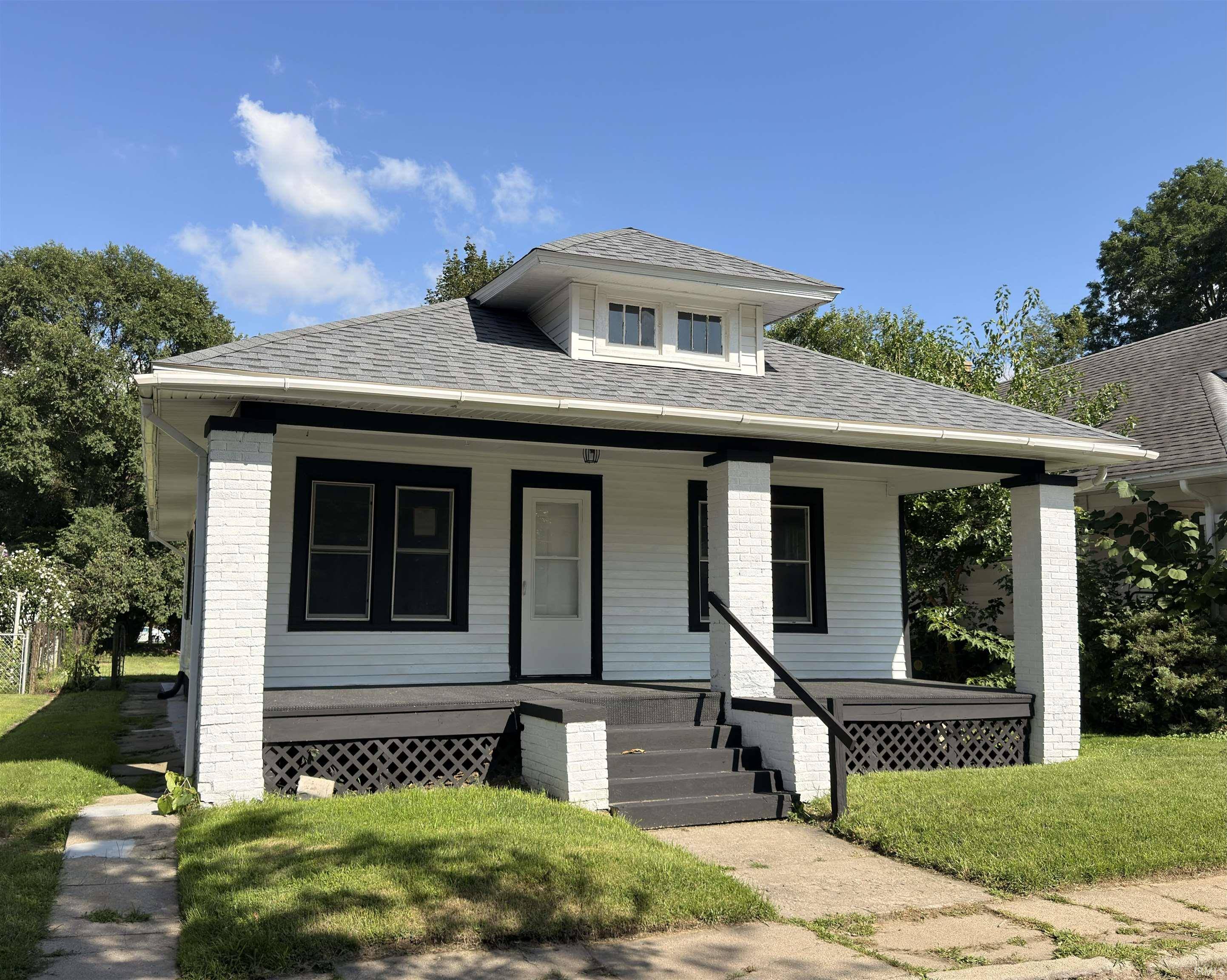 1618 Webster ST, South Bend, IN 46613-1650