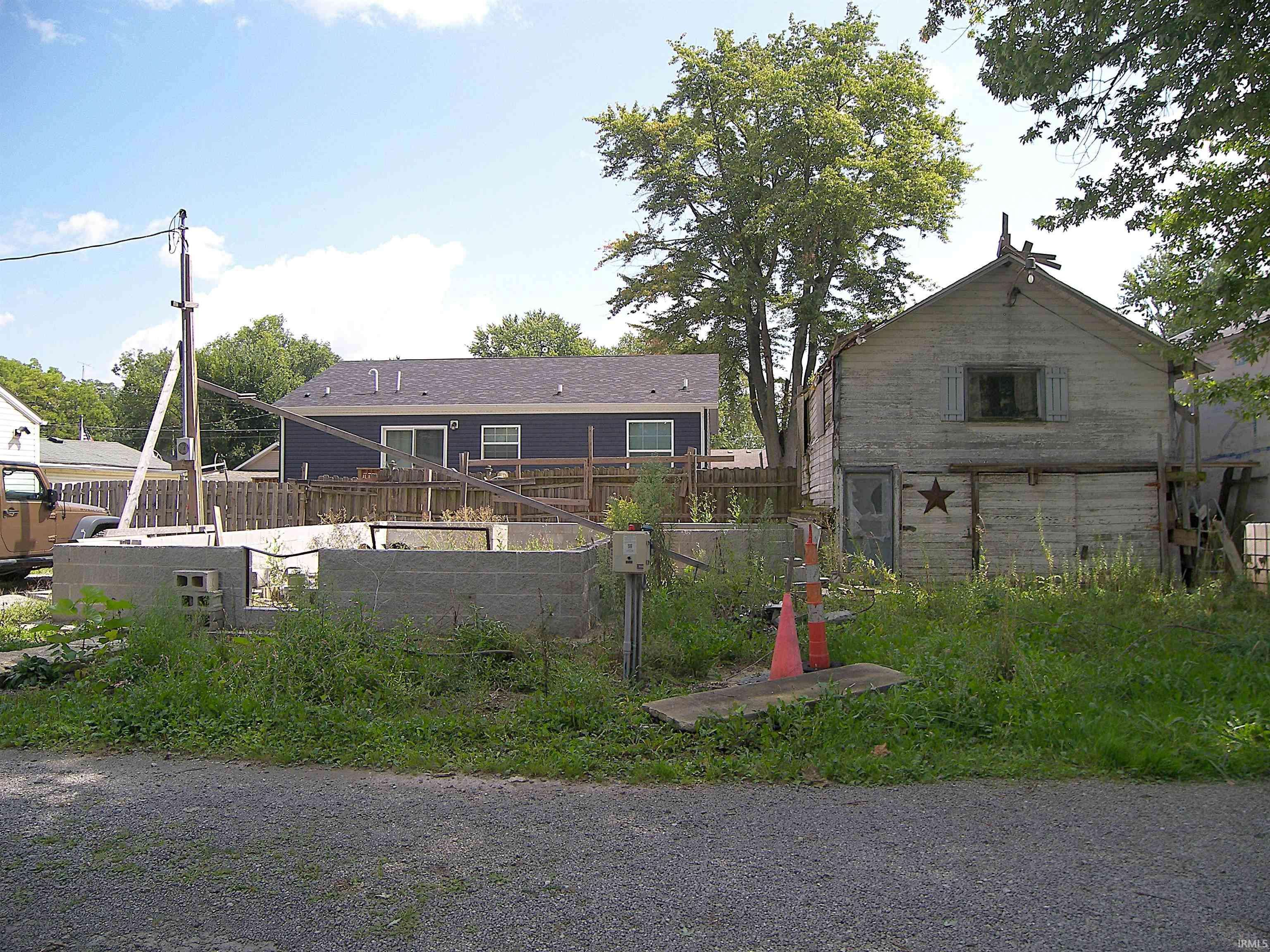 20 Ems B57 LN, Warsaw, IN 46582