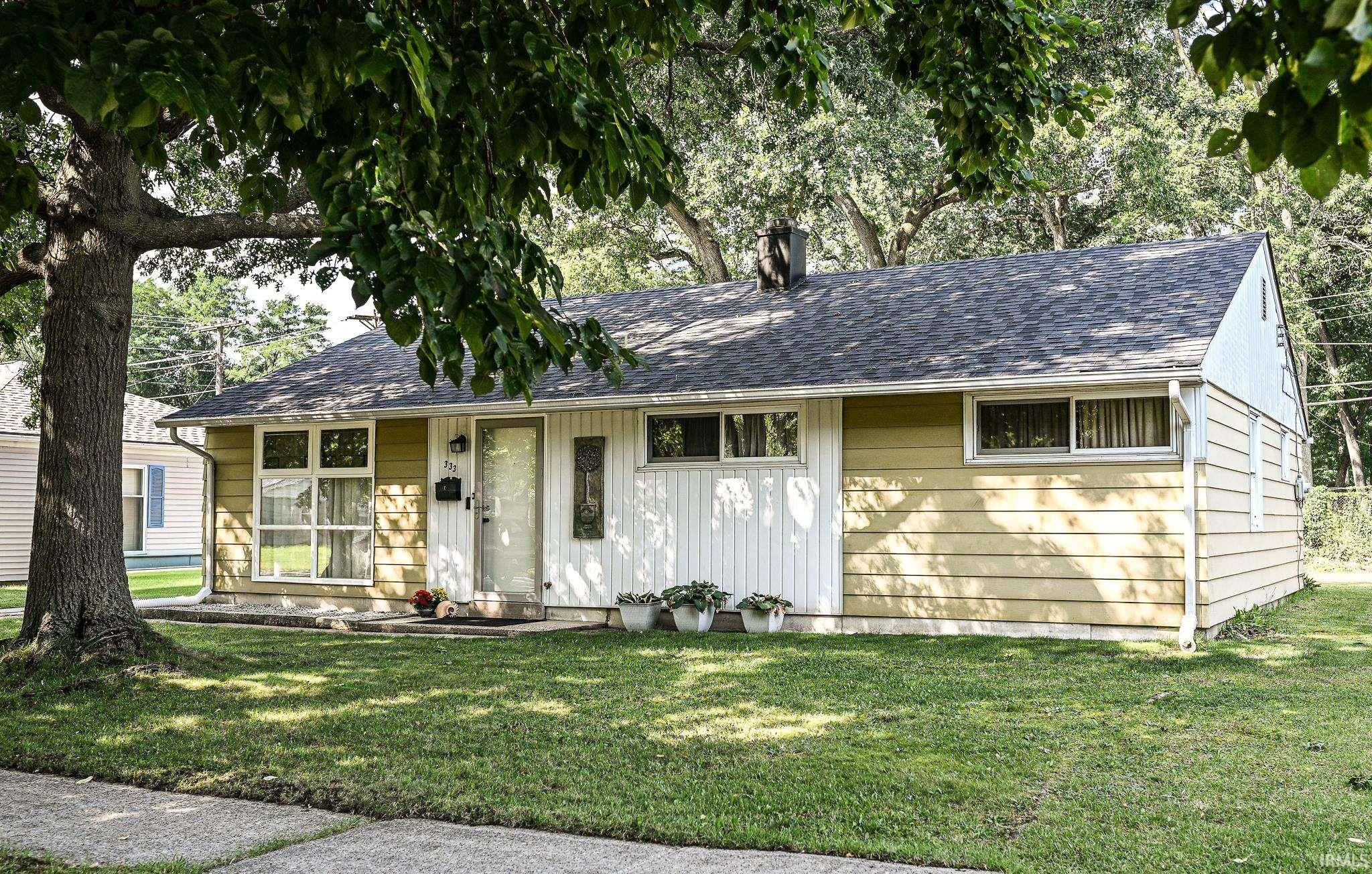 333 Manchester DR, South Bend, IN 46615