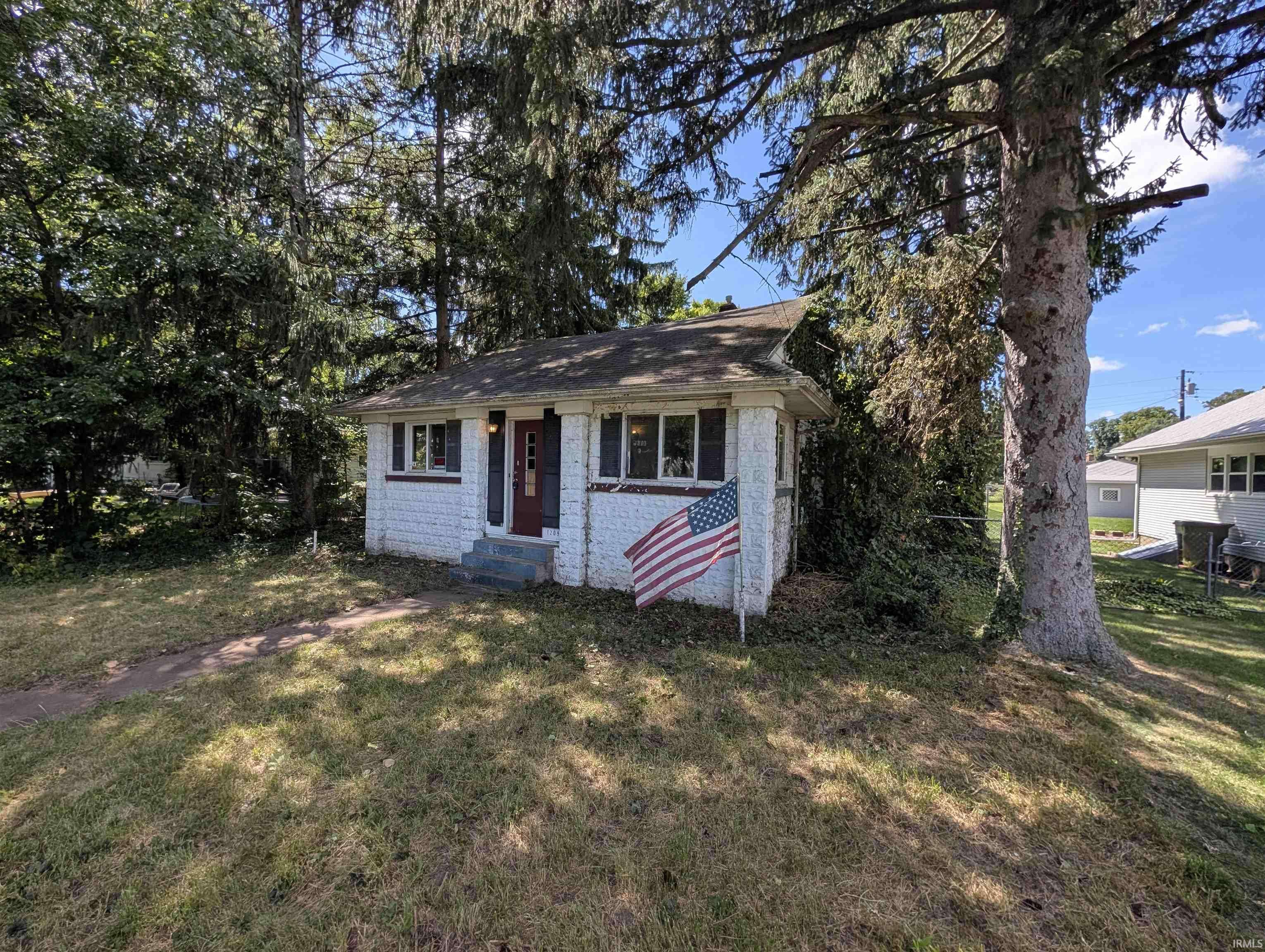 1209 S 26th ST, South Bend, IN 46615