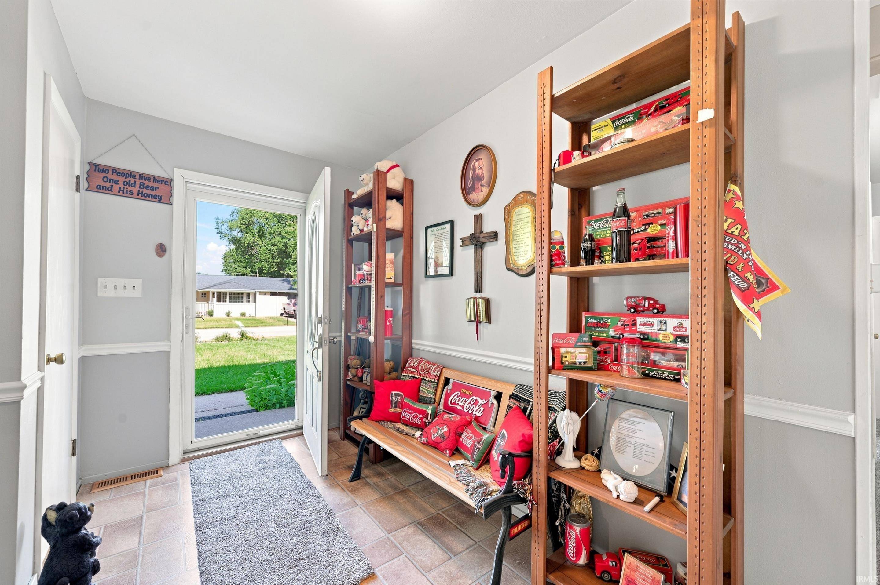 4212 N Manchester RD, Muncie, IN 47304