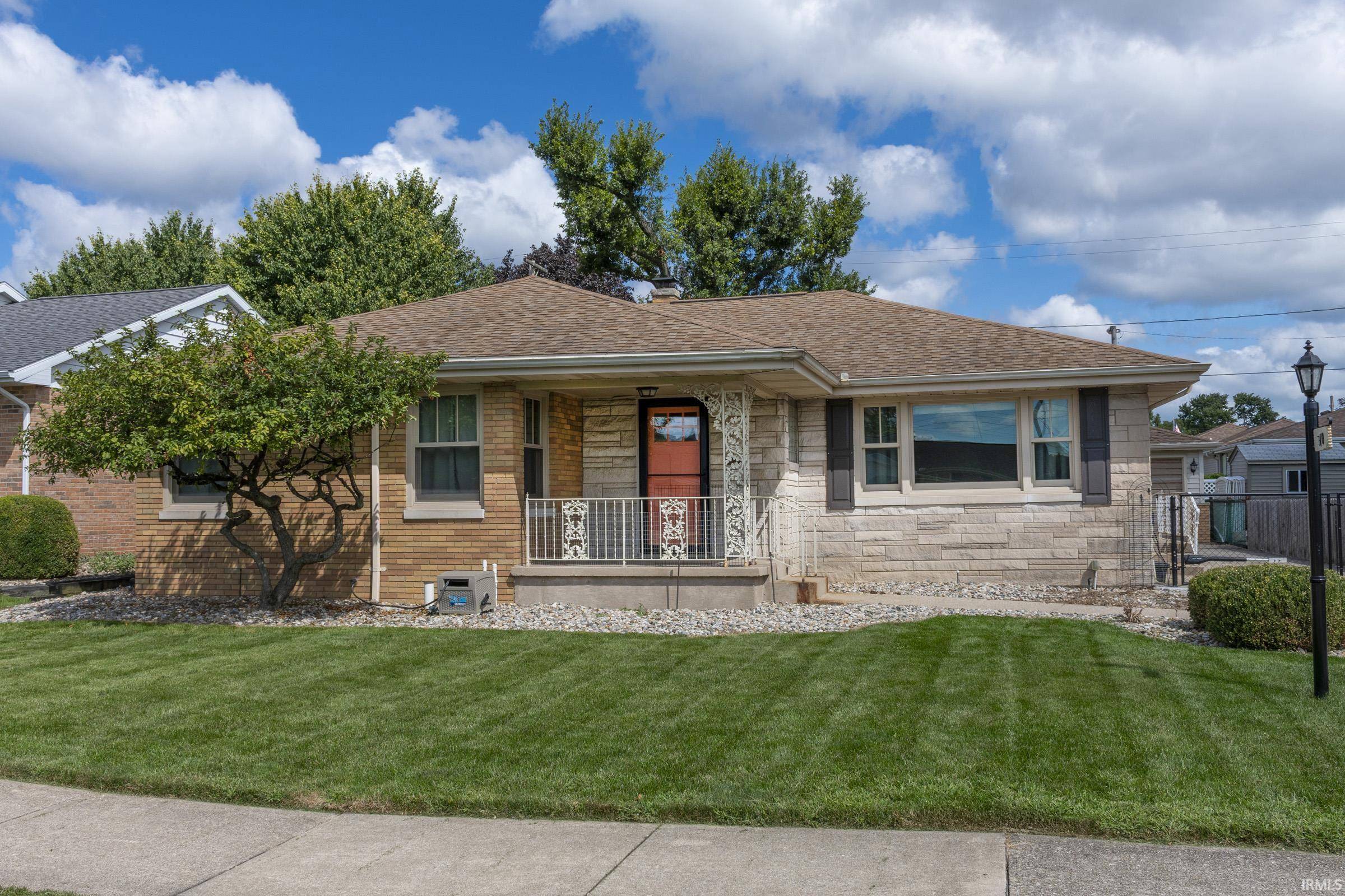 610 W 11TH ST, Mishawaka, IN 46544