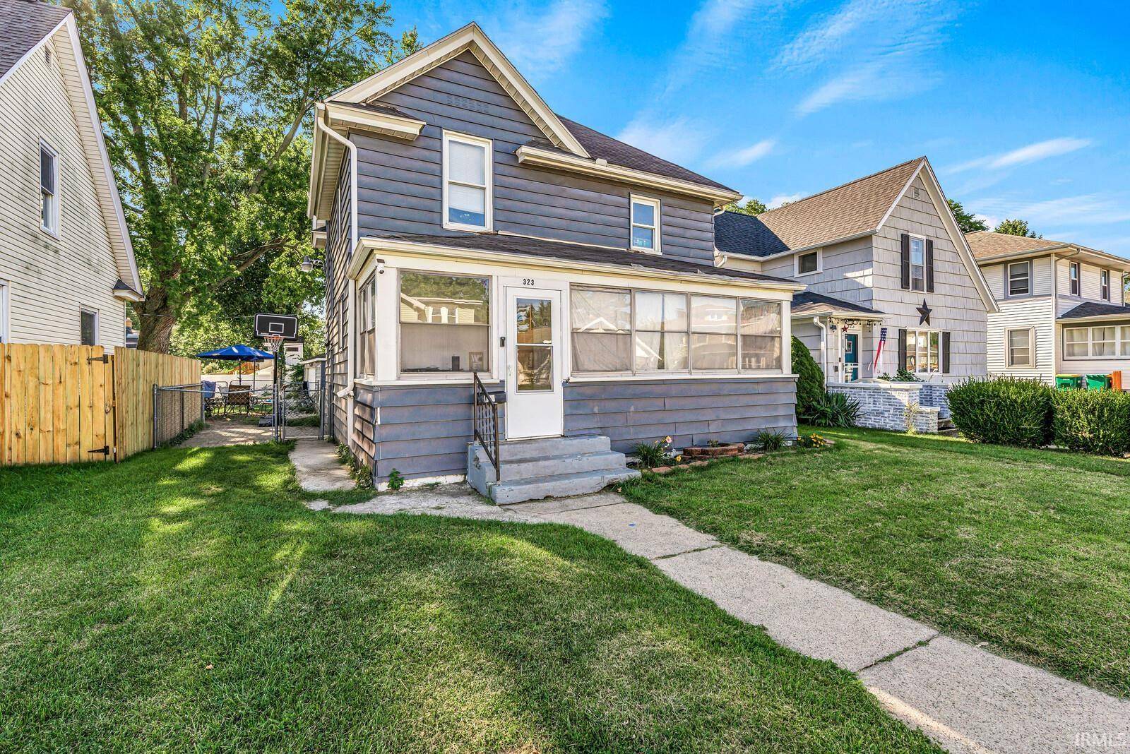323 N Indiana ST, Mishawaka, IN 46544