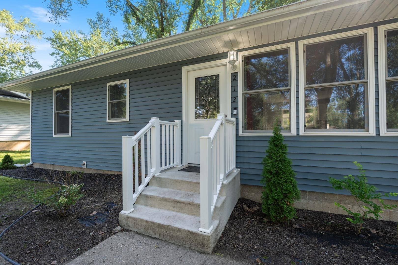 212 Wedrick DR, Warsaw, IN 46580