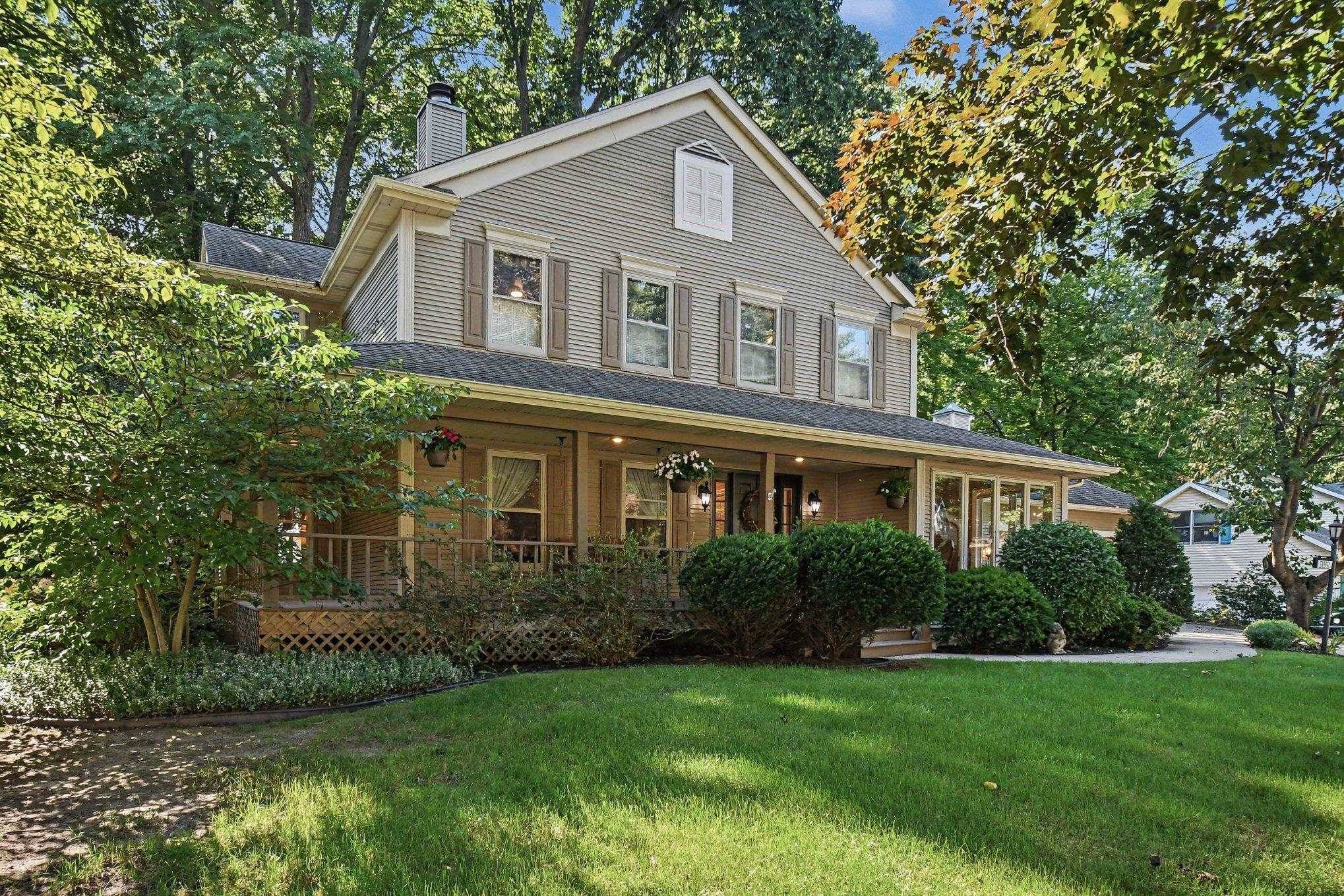 51951 Carriage Hills DR, South Bend, IN 46635