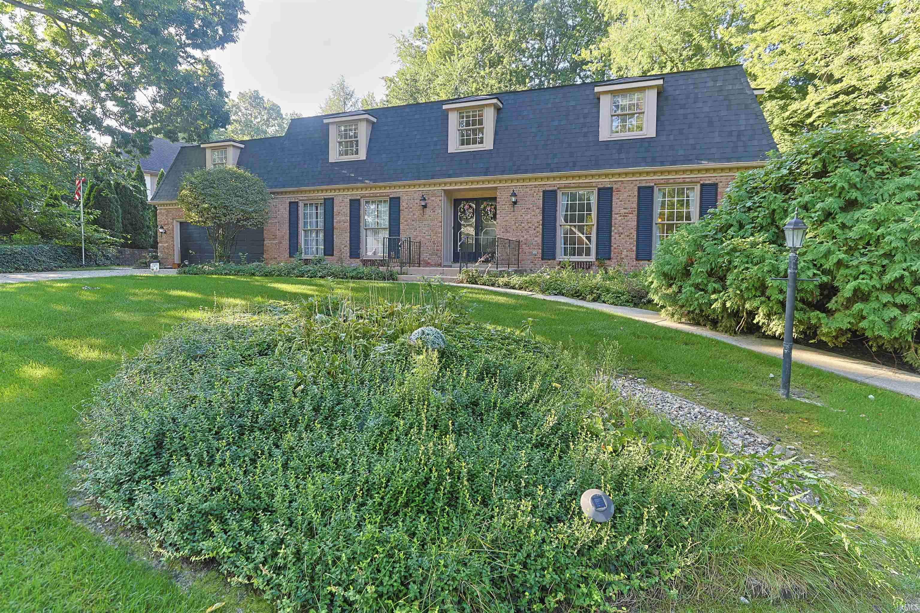 17022 Woodshire CT, Granger, IN 46530-9787