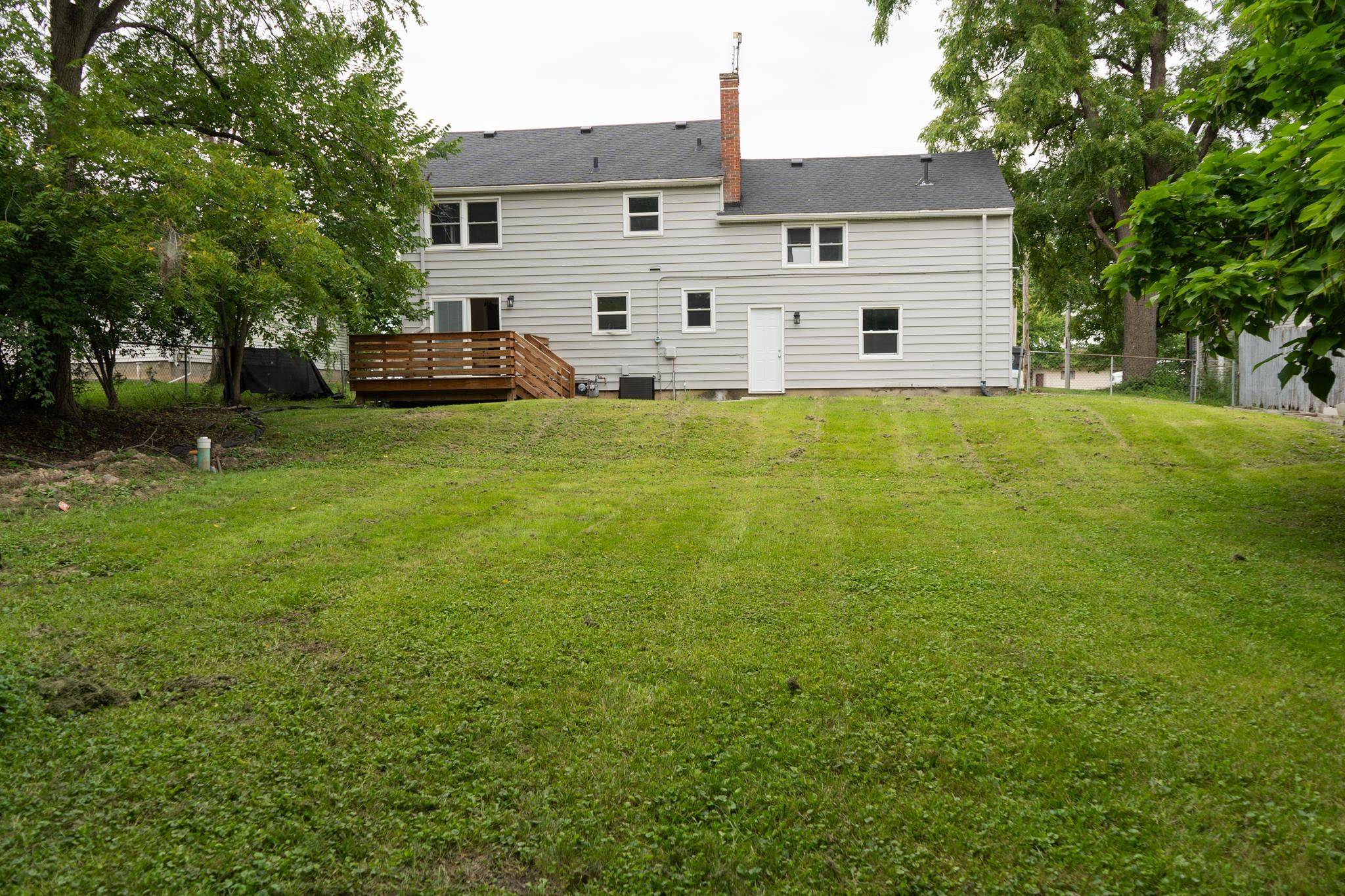 3216 Crescent AVE, Fort Wayne, IN 46805-1502