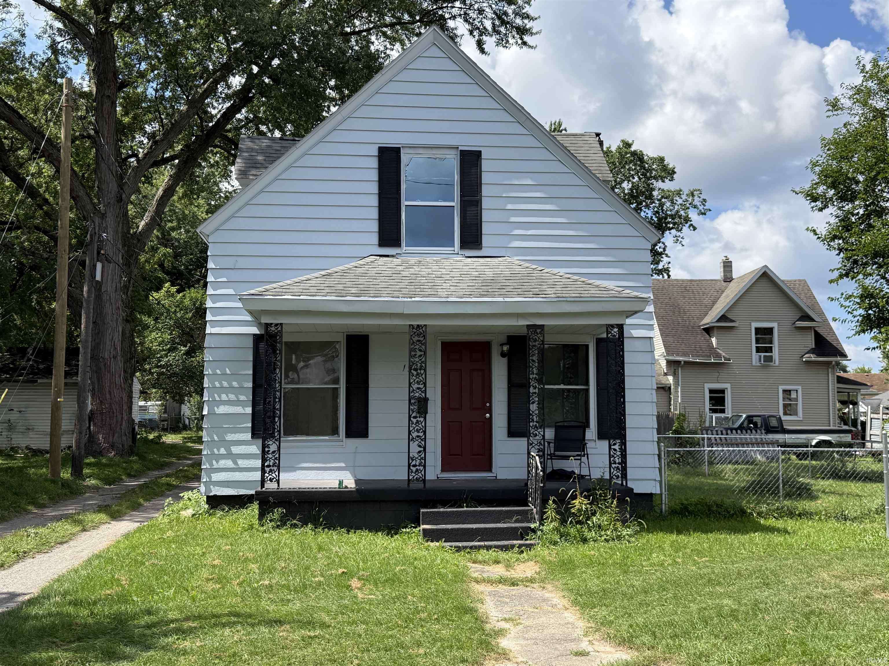 1501 Leer ST, South Bend, IN 46613-3018