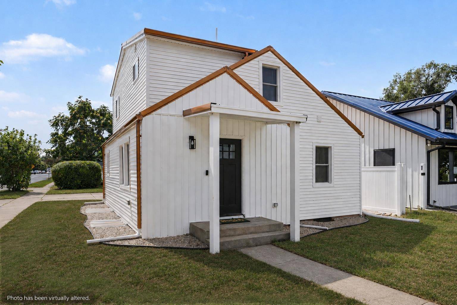 1454 Sorin ST, South Bend, IN 46617