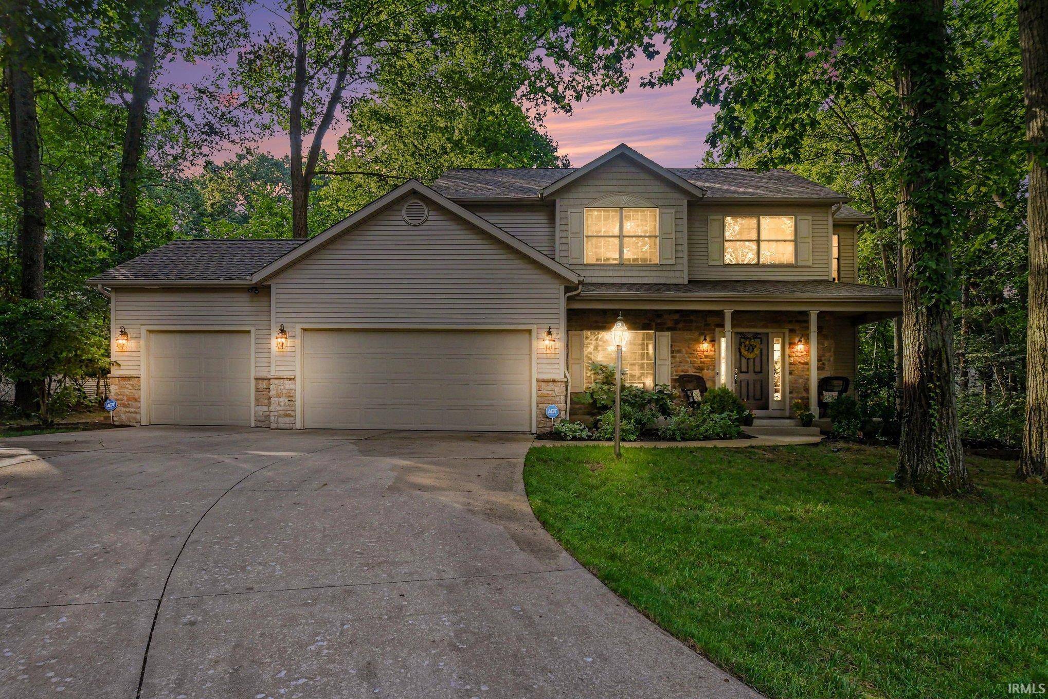 22152 White Spruce CT, South Bend, IN 46628-8149