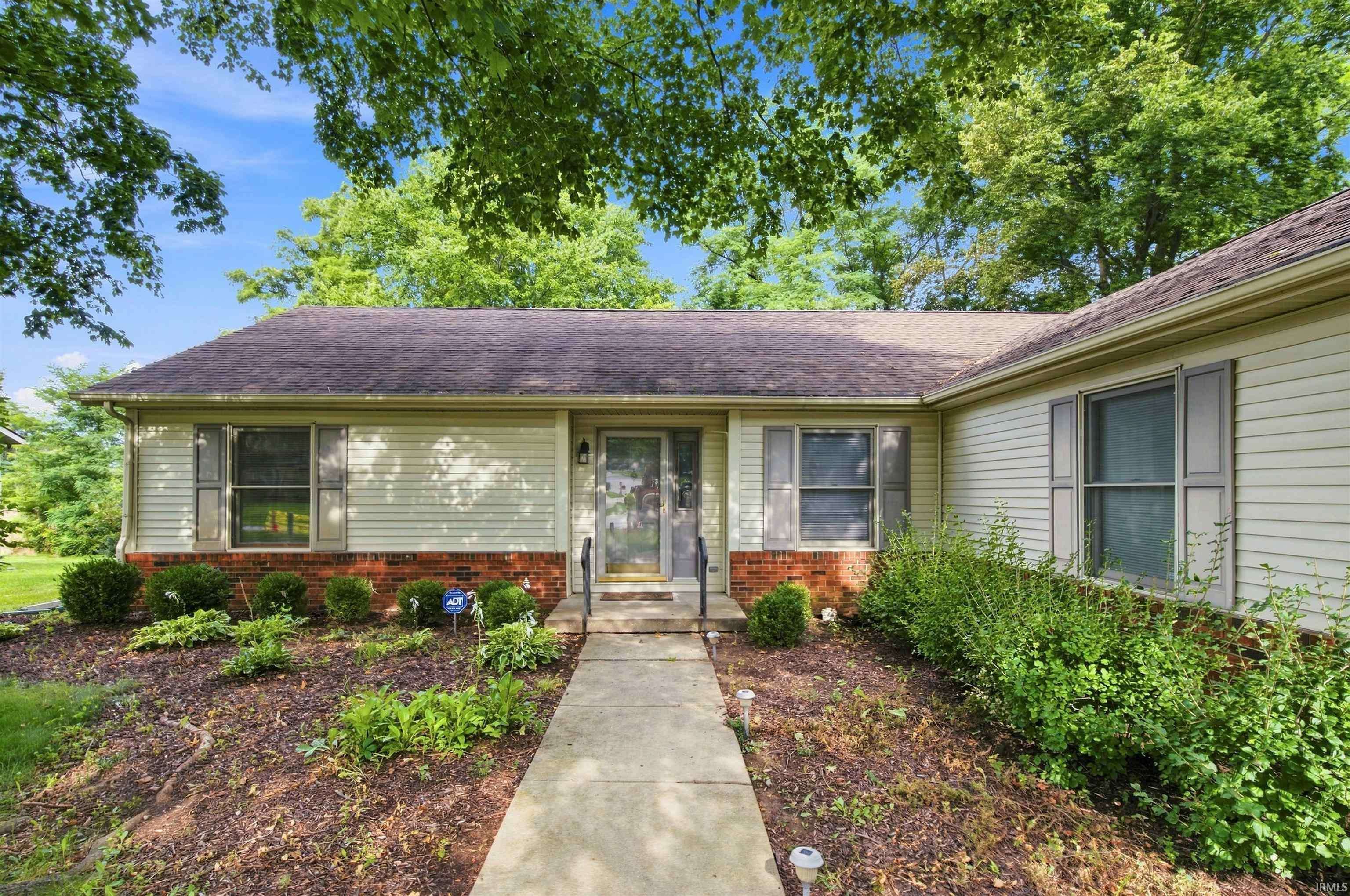 2300 Wigeon DR, Lafayette, IN 47905
