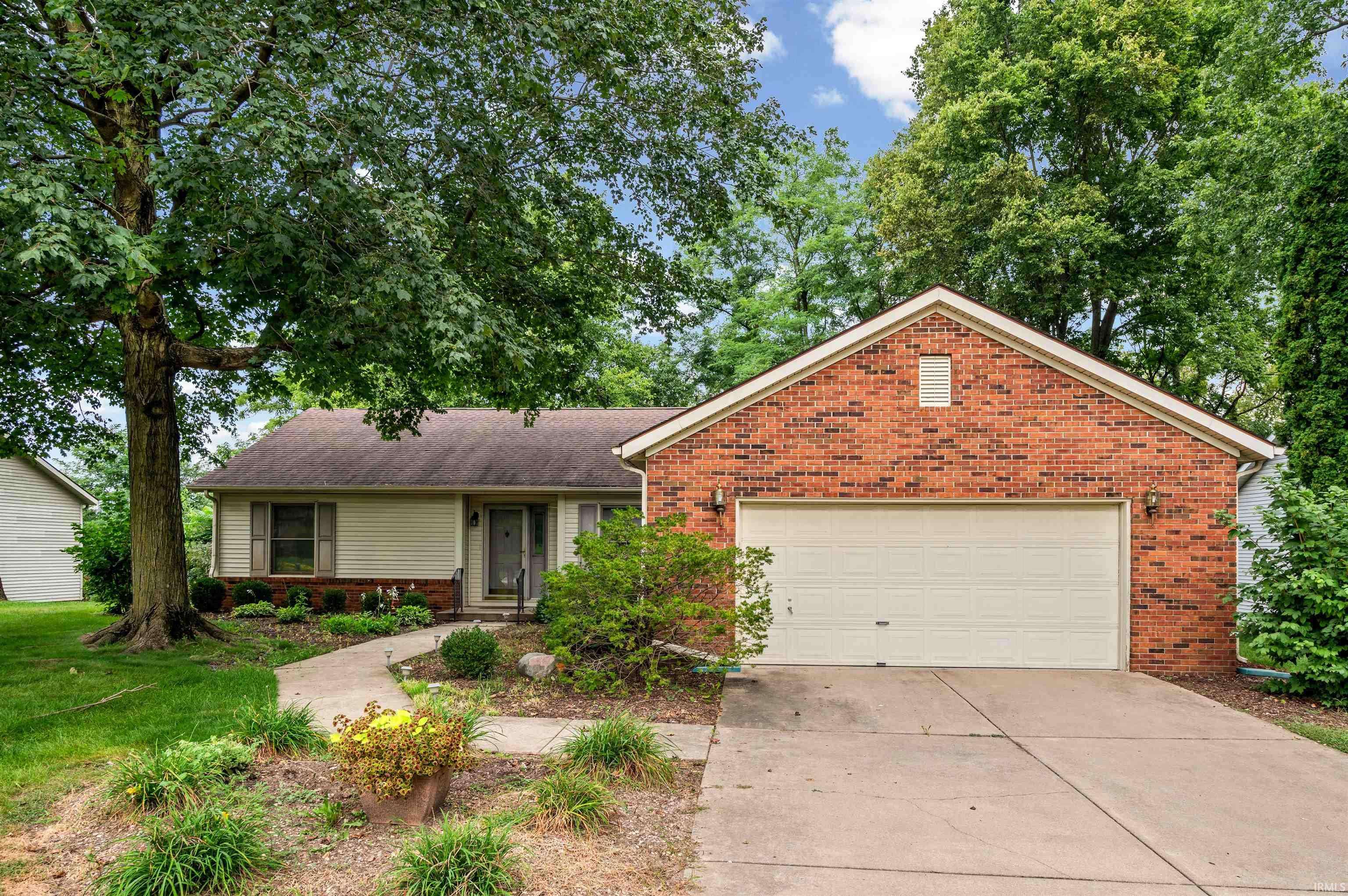 2300 Wigeon DR, Lafayette, IN 47905