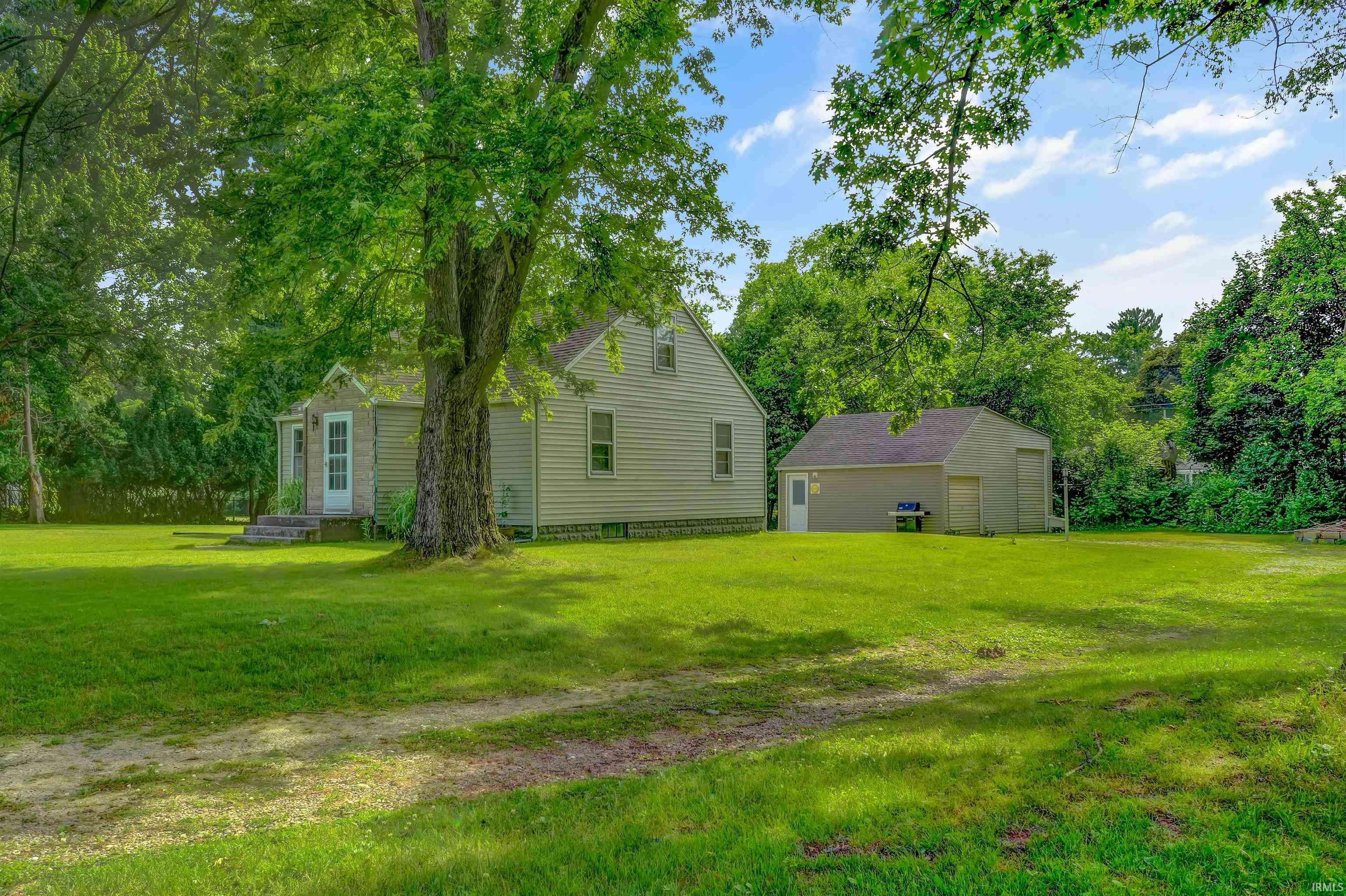 52395 Leland AVE, South Bend, IN 46637-3130