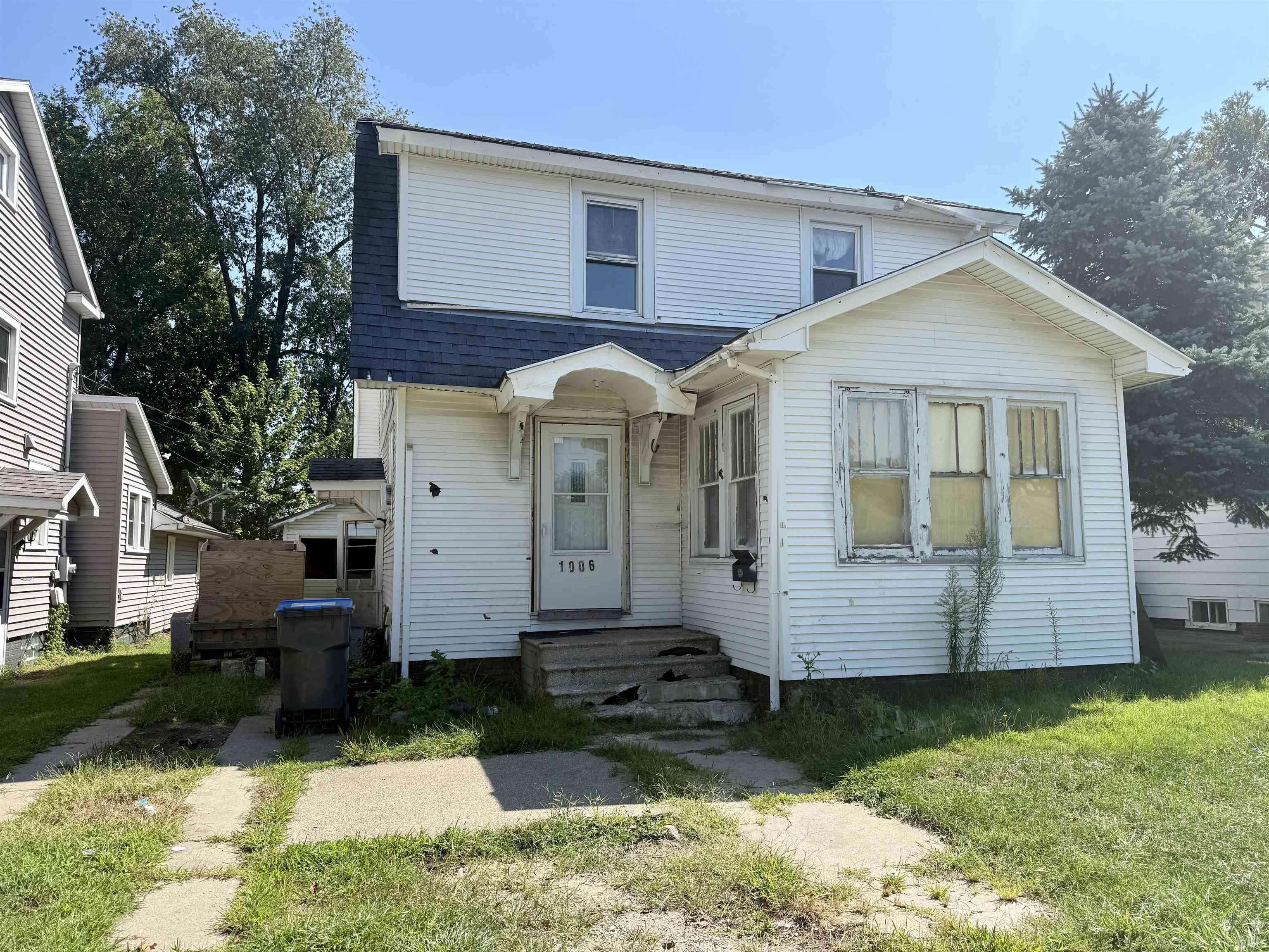 1906 Roys AVE, Elkhart, IN 46516