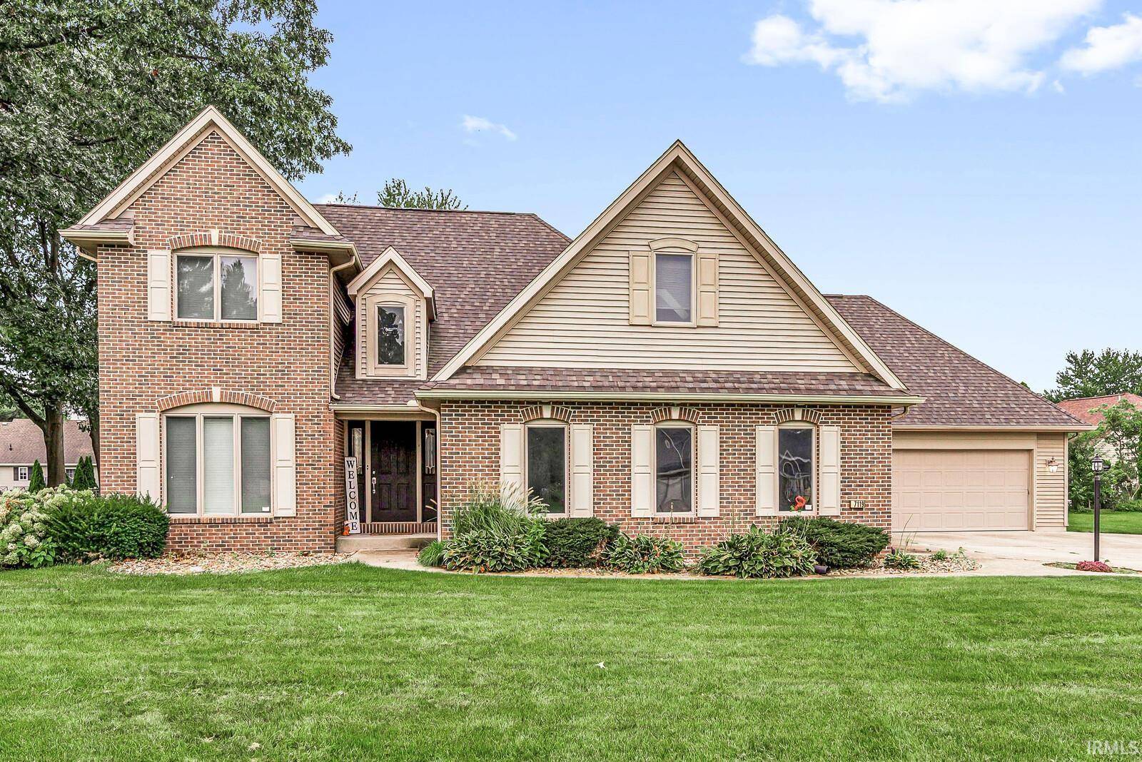 57119 Bluff Crest DR, Elkhart, IN 46516