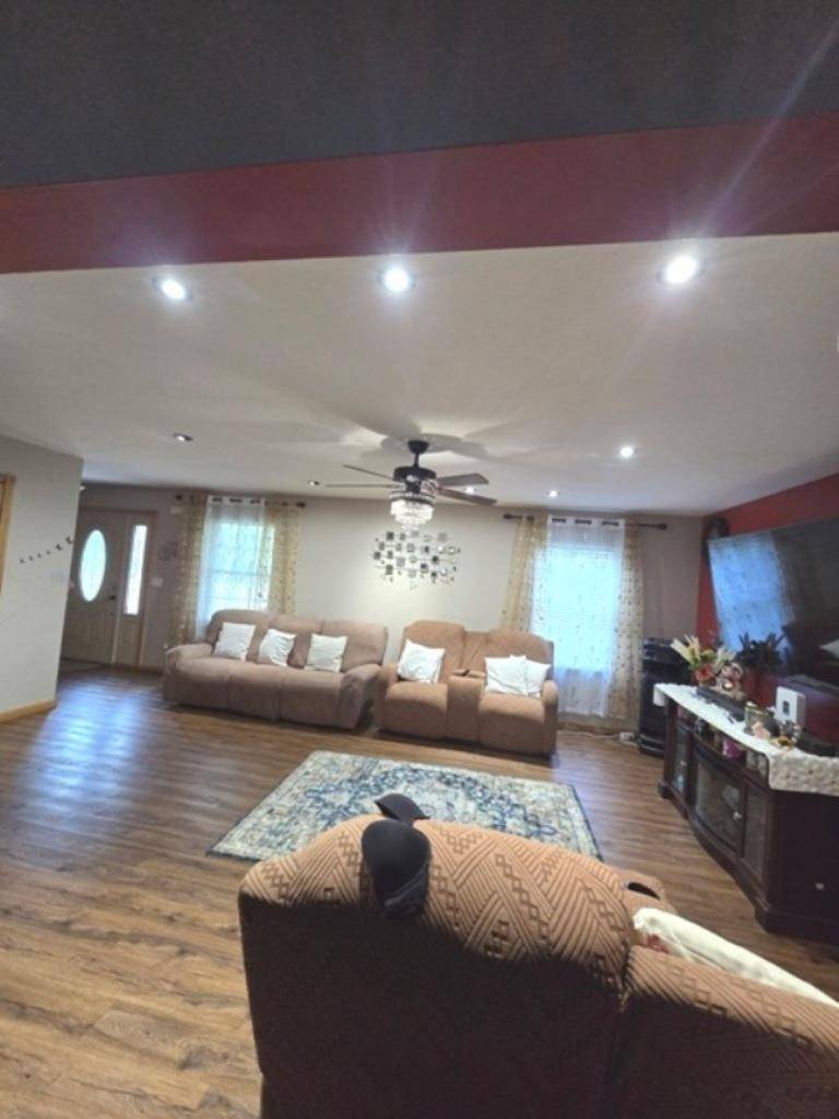 727 Markle AVE, Elkhart, IN 46517-1601
