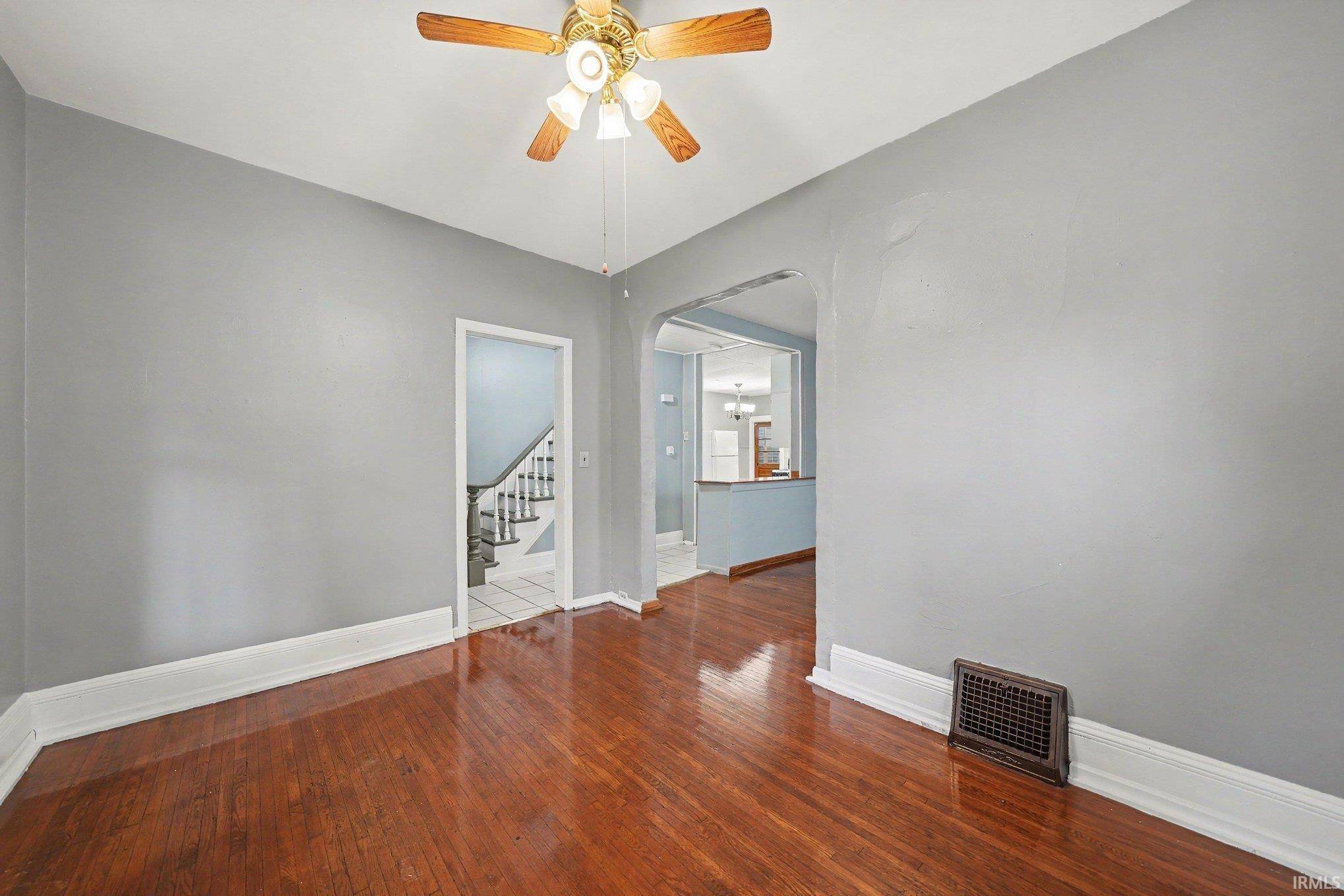 118 S 8th ST, Goshen, IN 46528