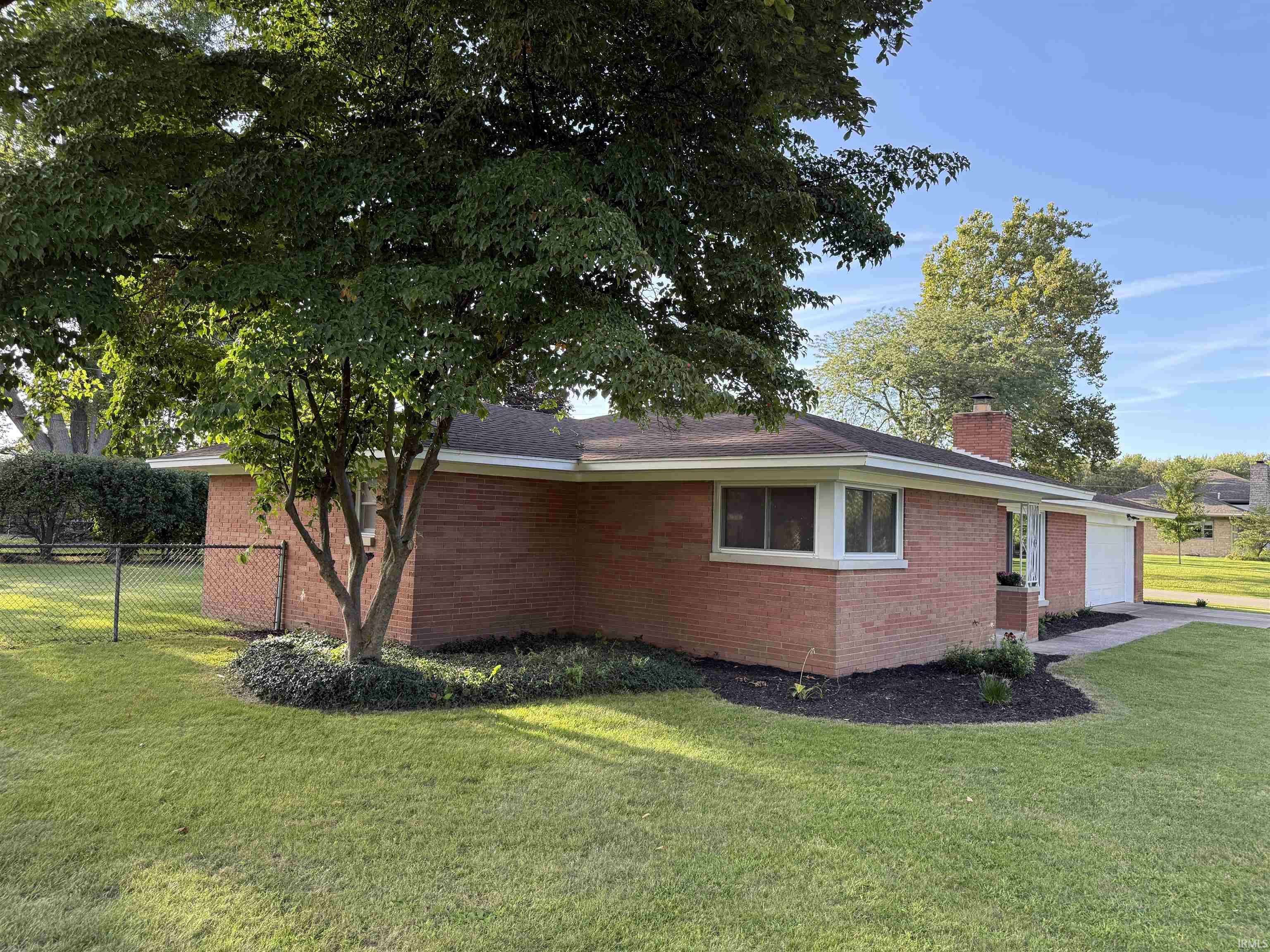 61439 Miami RD, South Bend, IN 46614-6405