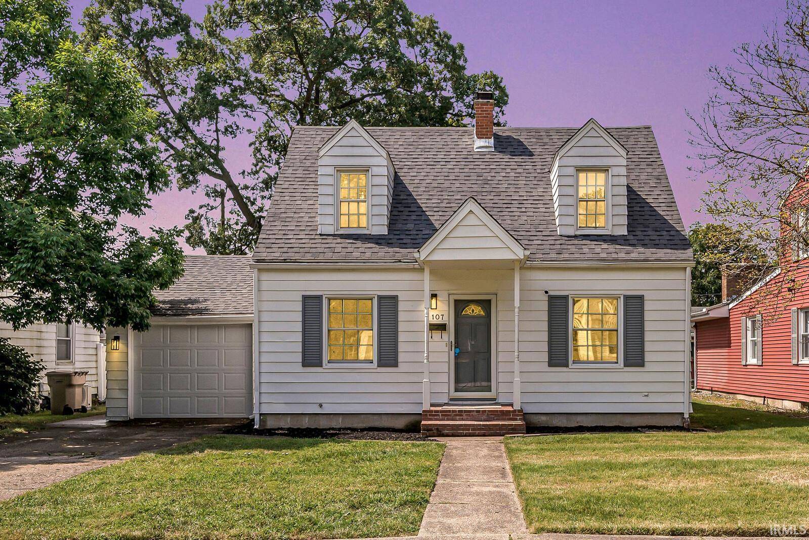 107 S Coquillard DR, South Bend, IN 46617
