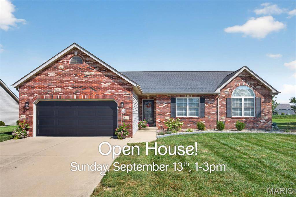 35 Whistling Straits DR, Highland, IL 62249