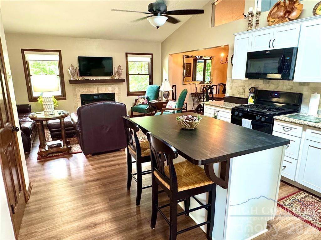 76 Whispering Pine LOOP, Newland, NC 28657