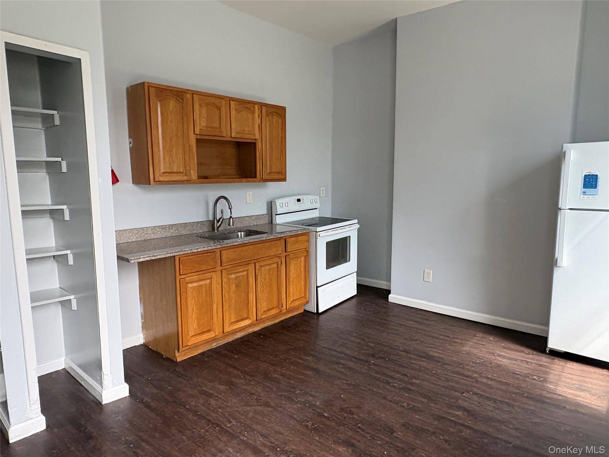 384 Washington ST #1R, Newburgh, NY 12550