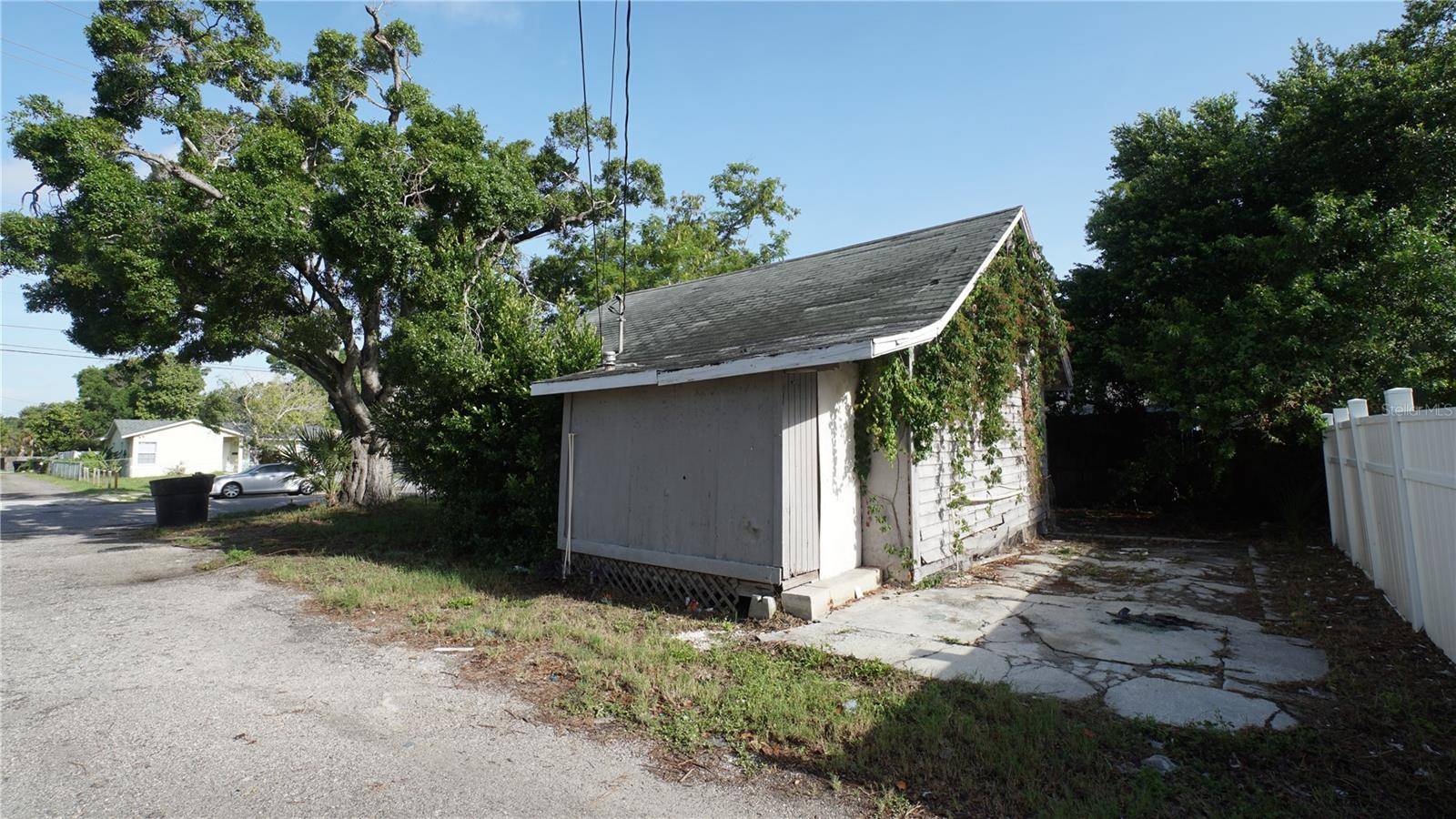 2135 44TH ST S, St Petersburg, FL 33711
