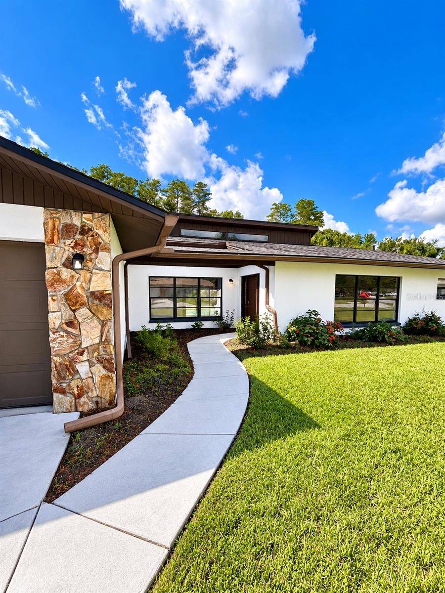 4545 DEBBIE LN, Lutz, FL 33559