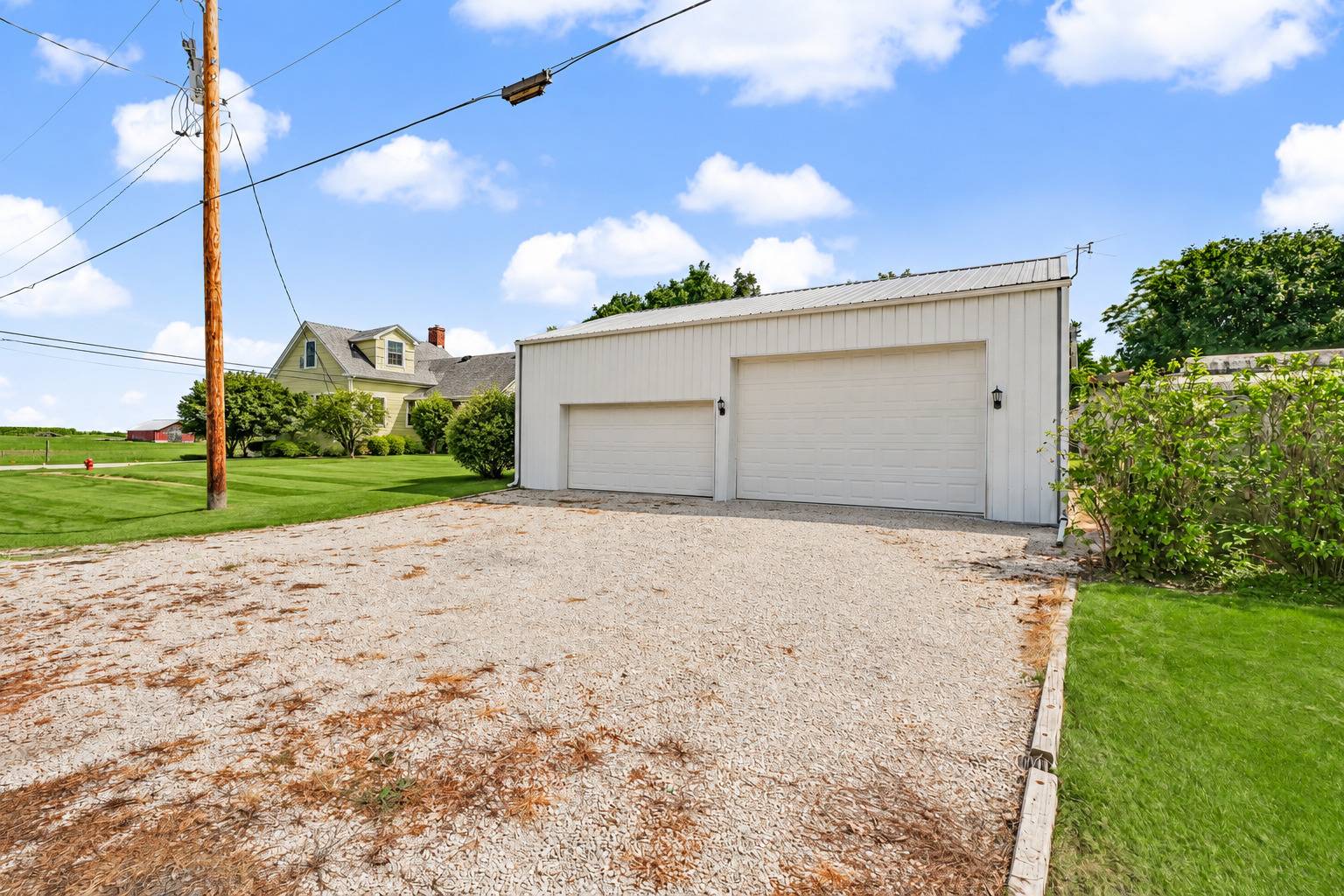 201 S Main ST, Elliott, IL 60933