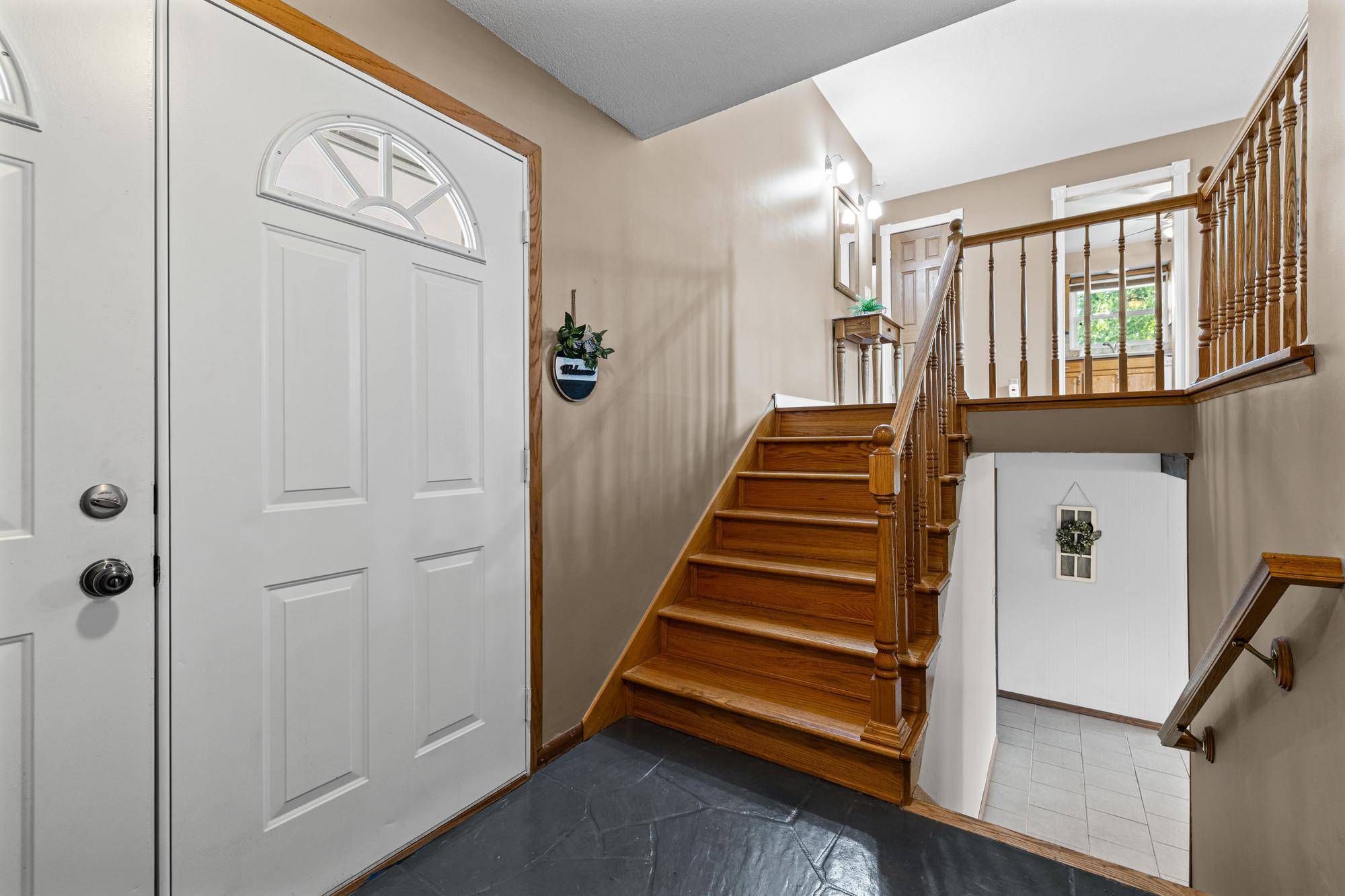 5233 W 105th ST, Bloomington, MN 55437