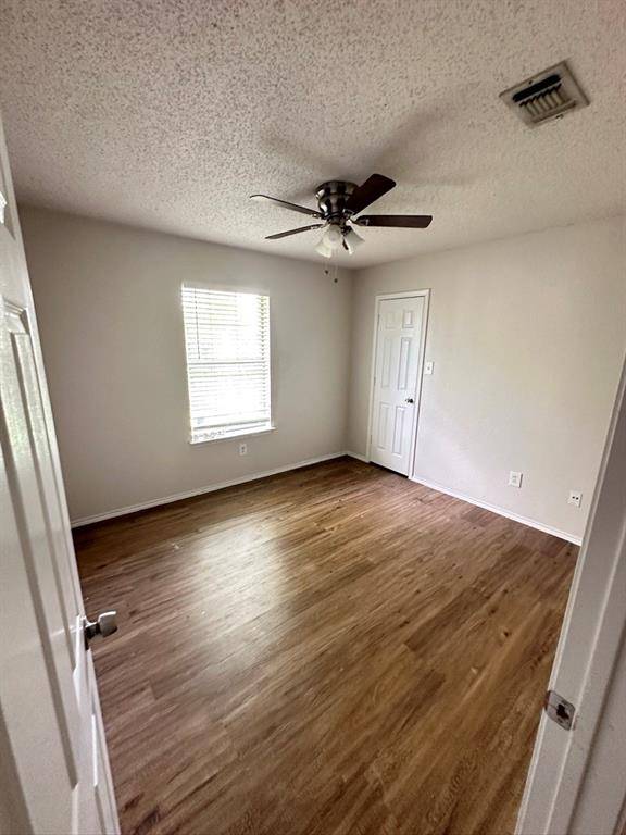 1117 Edenbrook Drive, Arlington, TX 76001