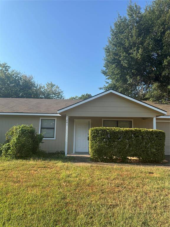1201 Division Street, Greenville, TX 75401