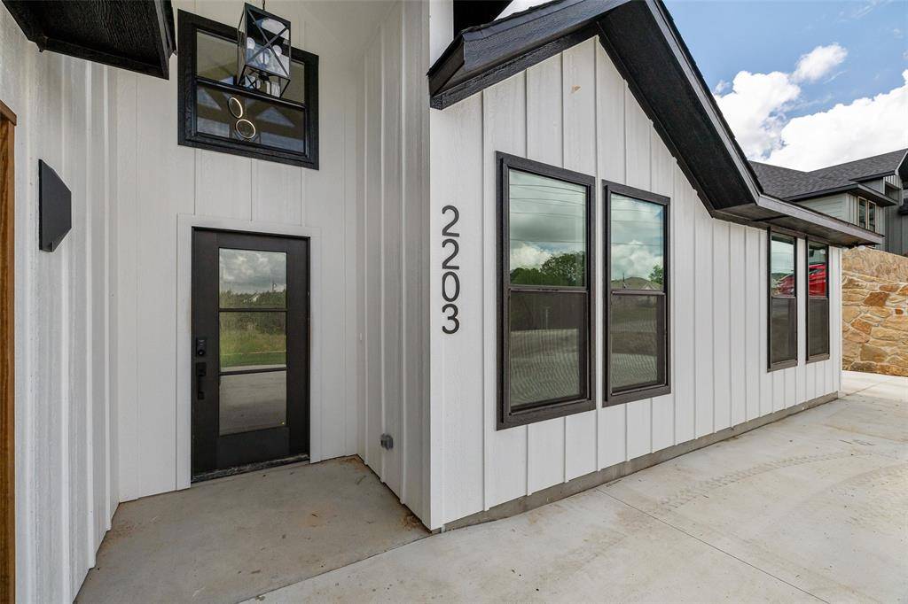 2203 Christine Drive, Granbury, TX 76048