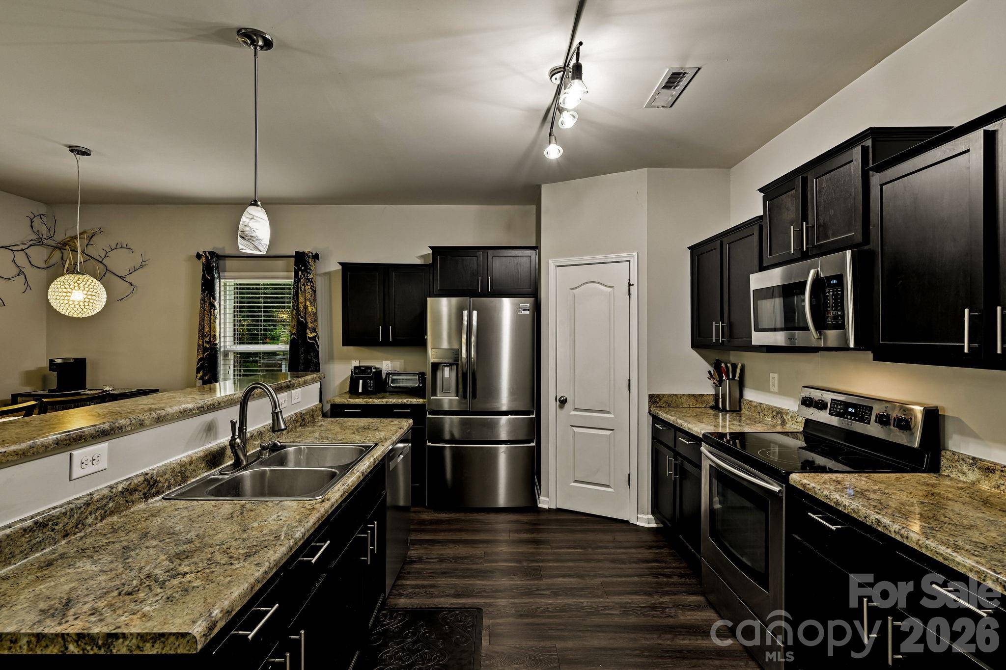 2206 Turtle Point RD, Charlotte, NC 28262