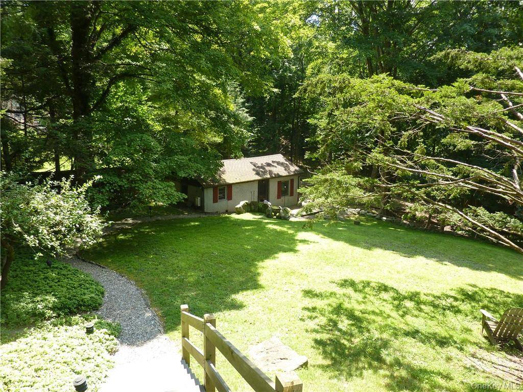39a Laurelton RD, Mount Kisco, NY 10549
