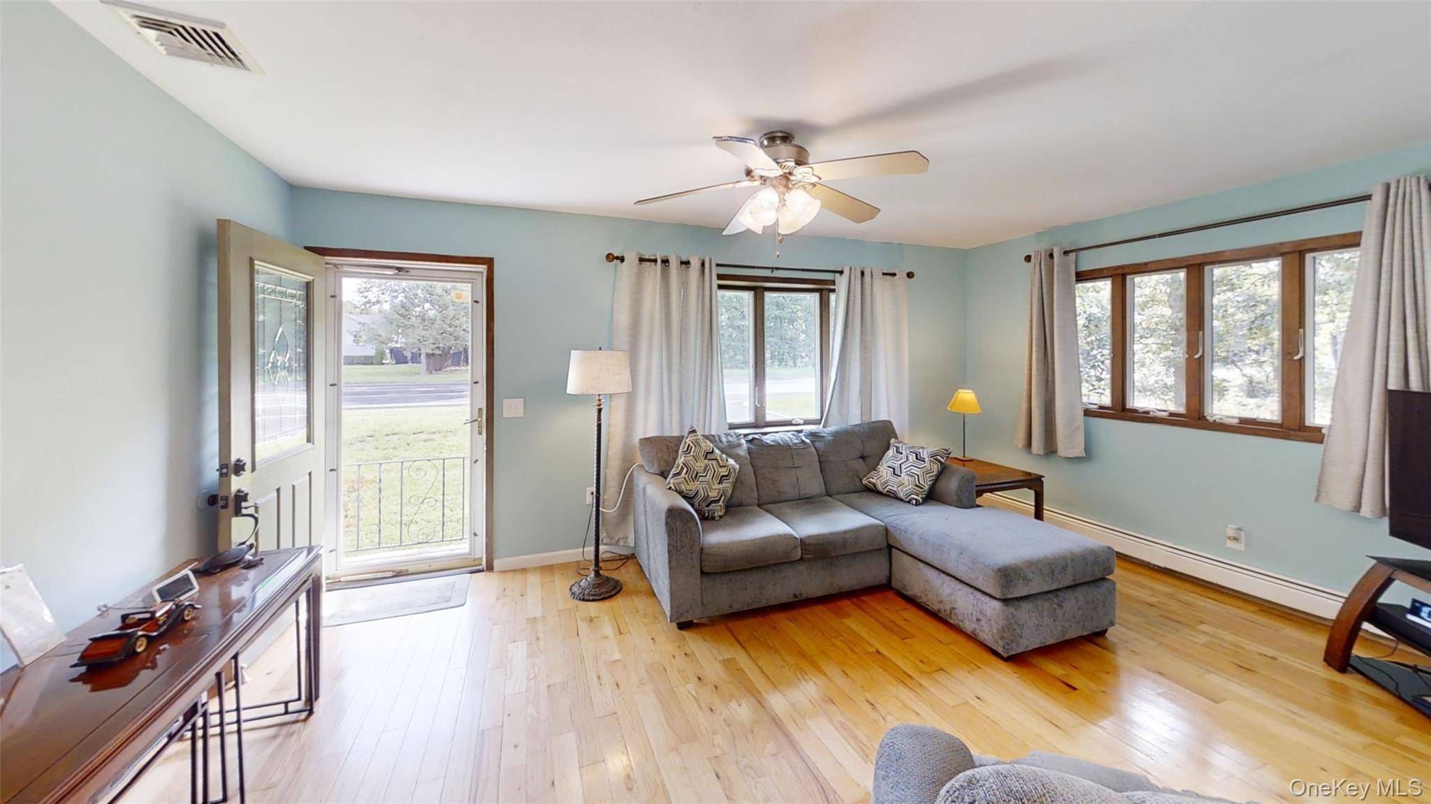 79 Yaphank AVE, Yaphank, NY 11980