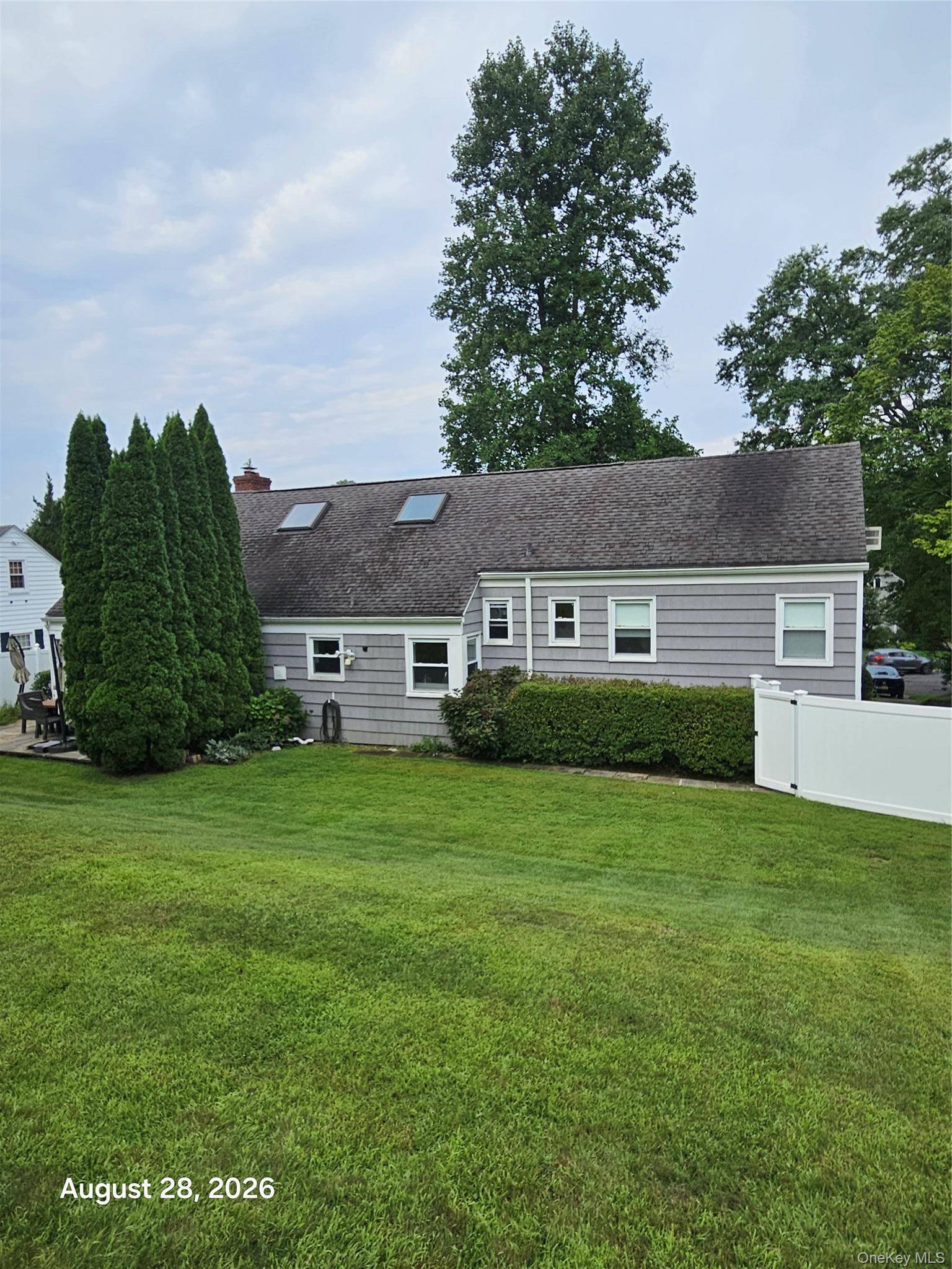 60 Ramona CT, New Rochelle, NY 10804