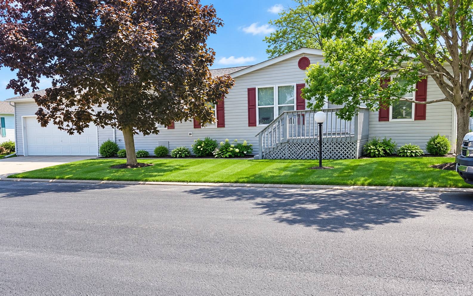 459 Meadowlark CIR, Sandwich, IL 60548