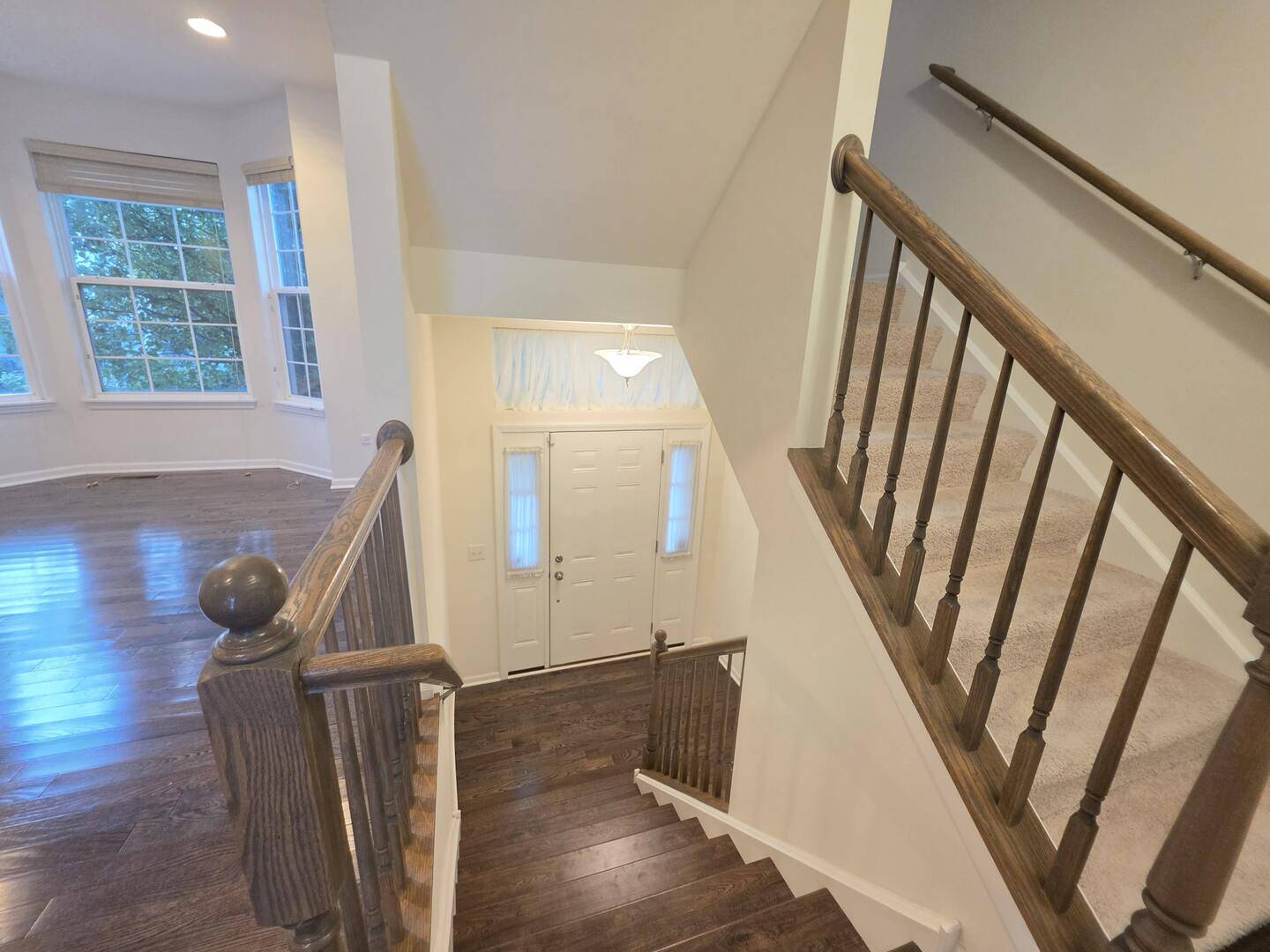 2873 Henley LN #2873, Naperville, IL 60540