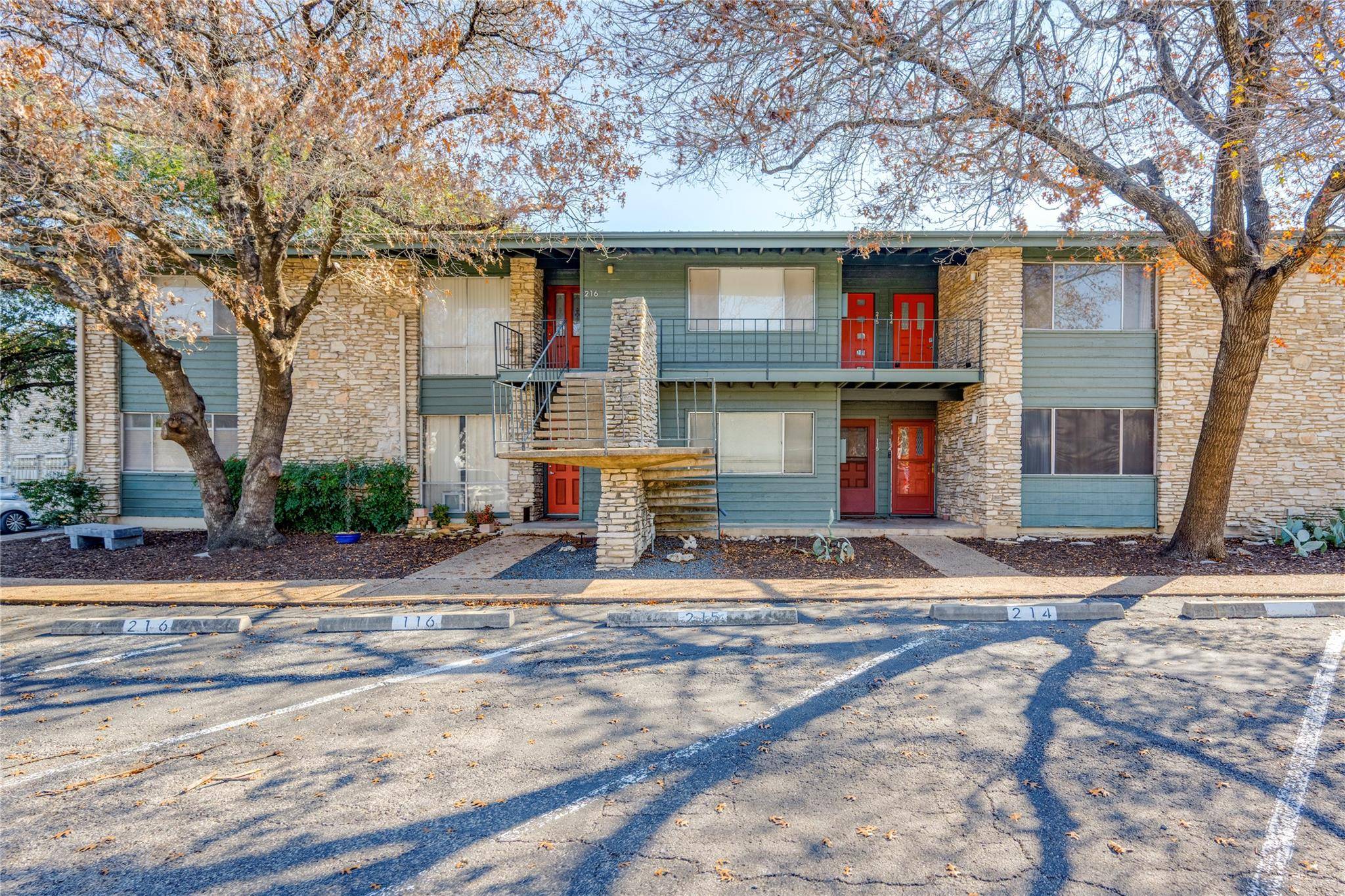 1304 Mariposa DR #214, Austin, TX 78704