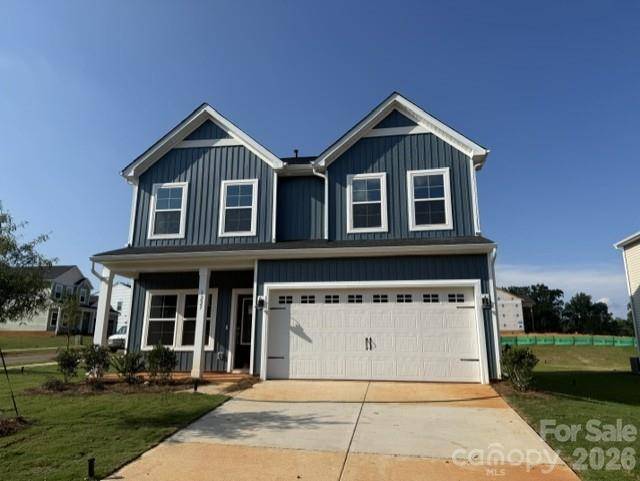 1227 Bansal DR, Charlotte, NC 28215