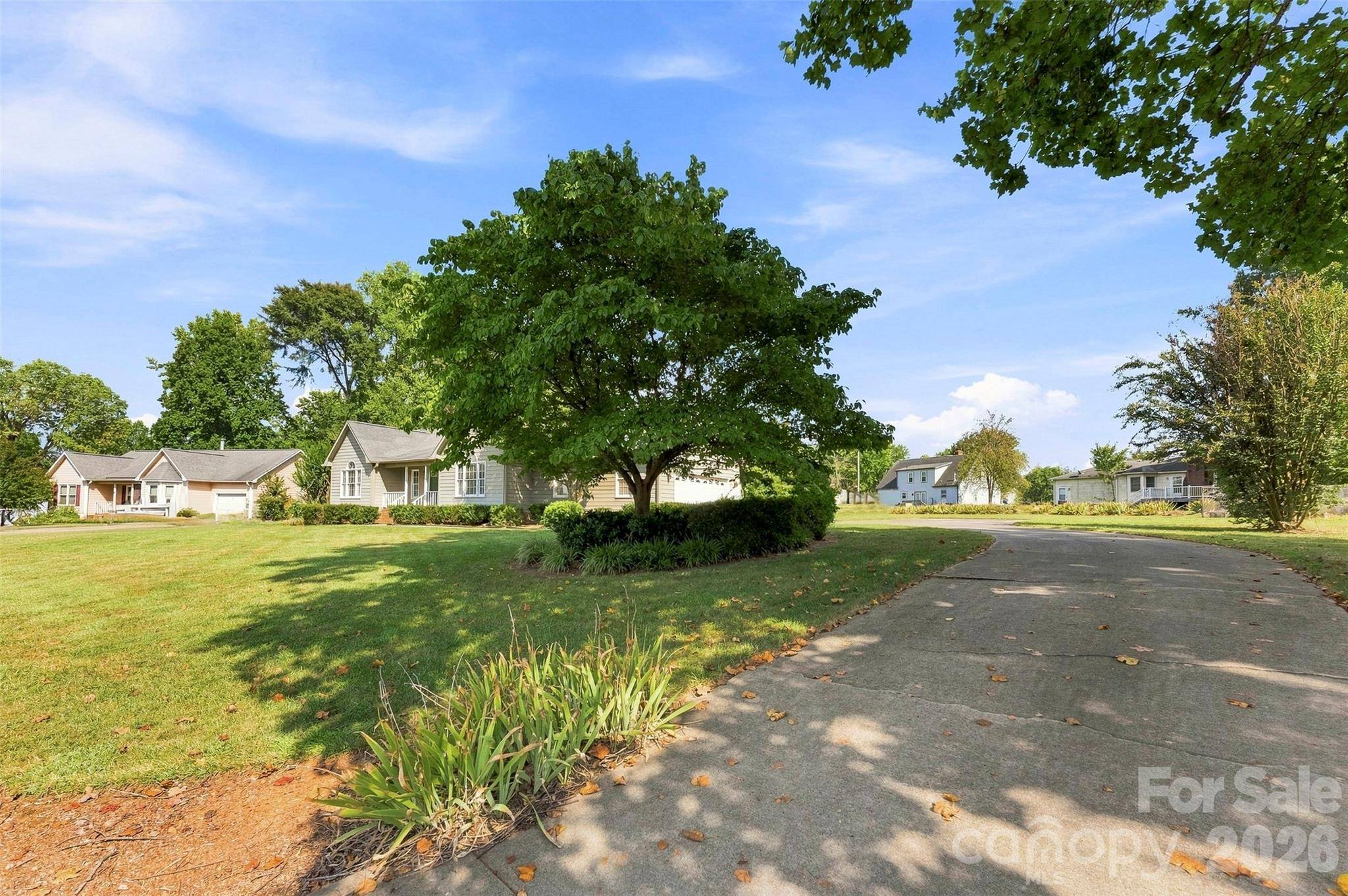 108 Shade Tree CT, Gastonia, NC 28056