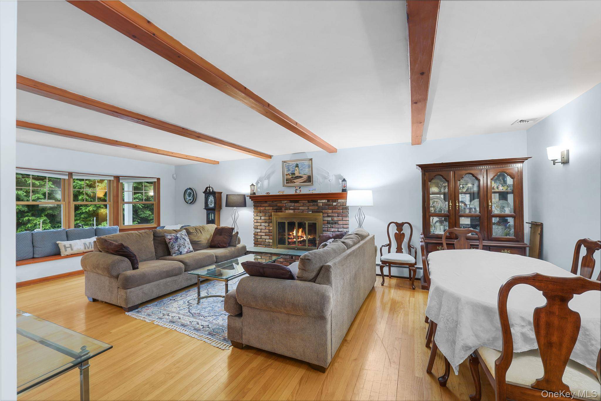 2 Foxey LN, Mahopac, NY 10541