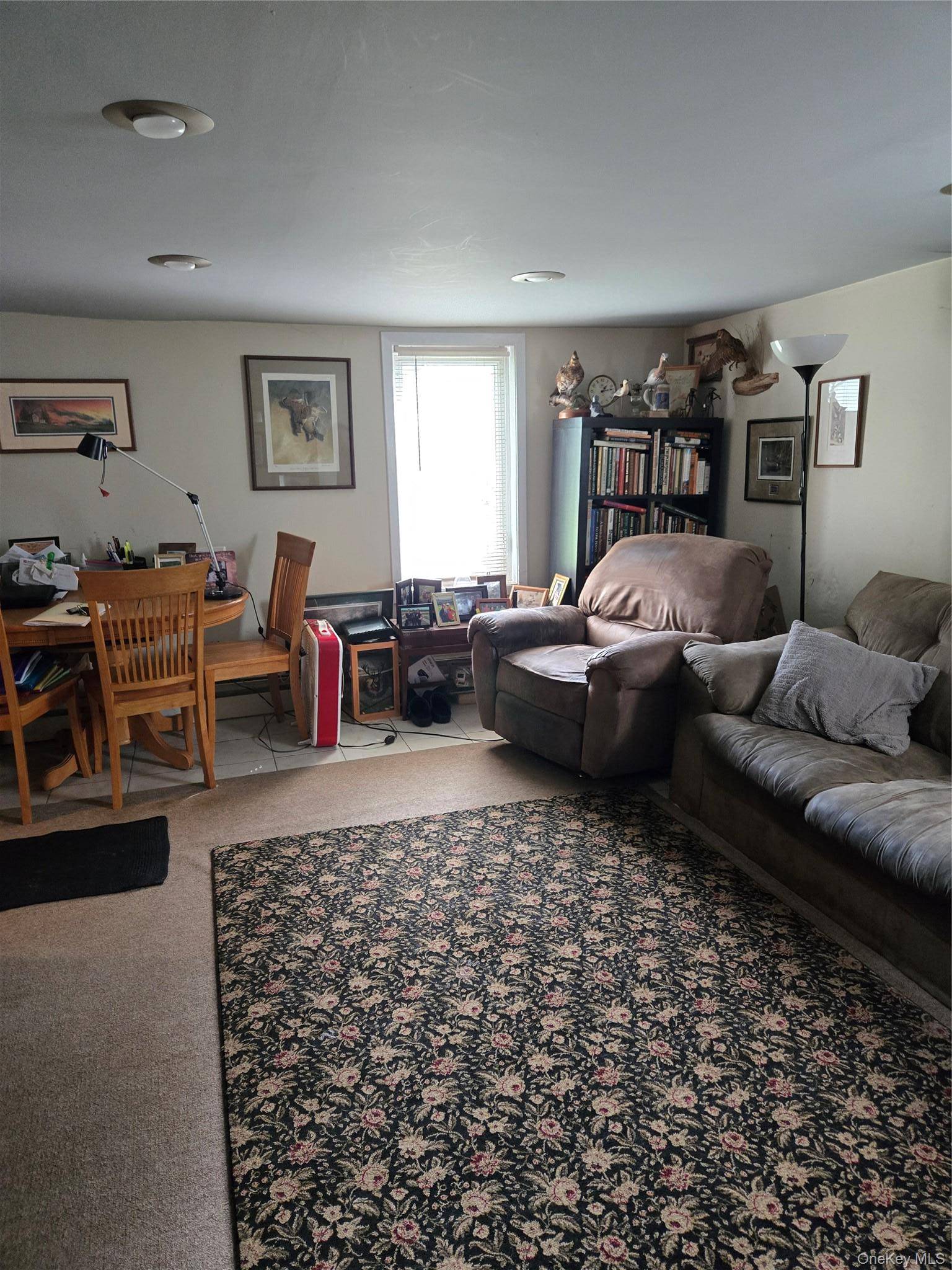 6 Cross RD, Bayville, NY 11709